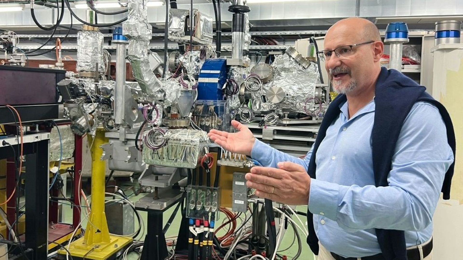 Roberto Corsini, coordinateur du laboratoire CLEAR, au coeur du CERN, à Meyrin (Suisse).