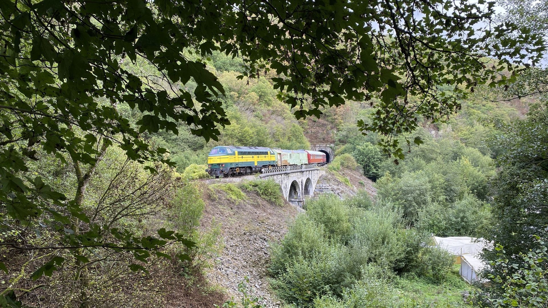 Le chemin de fer du Bocq accueille en moyenne 10.000 voyageurs par an.