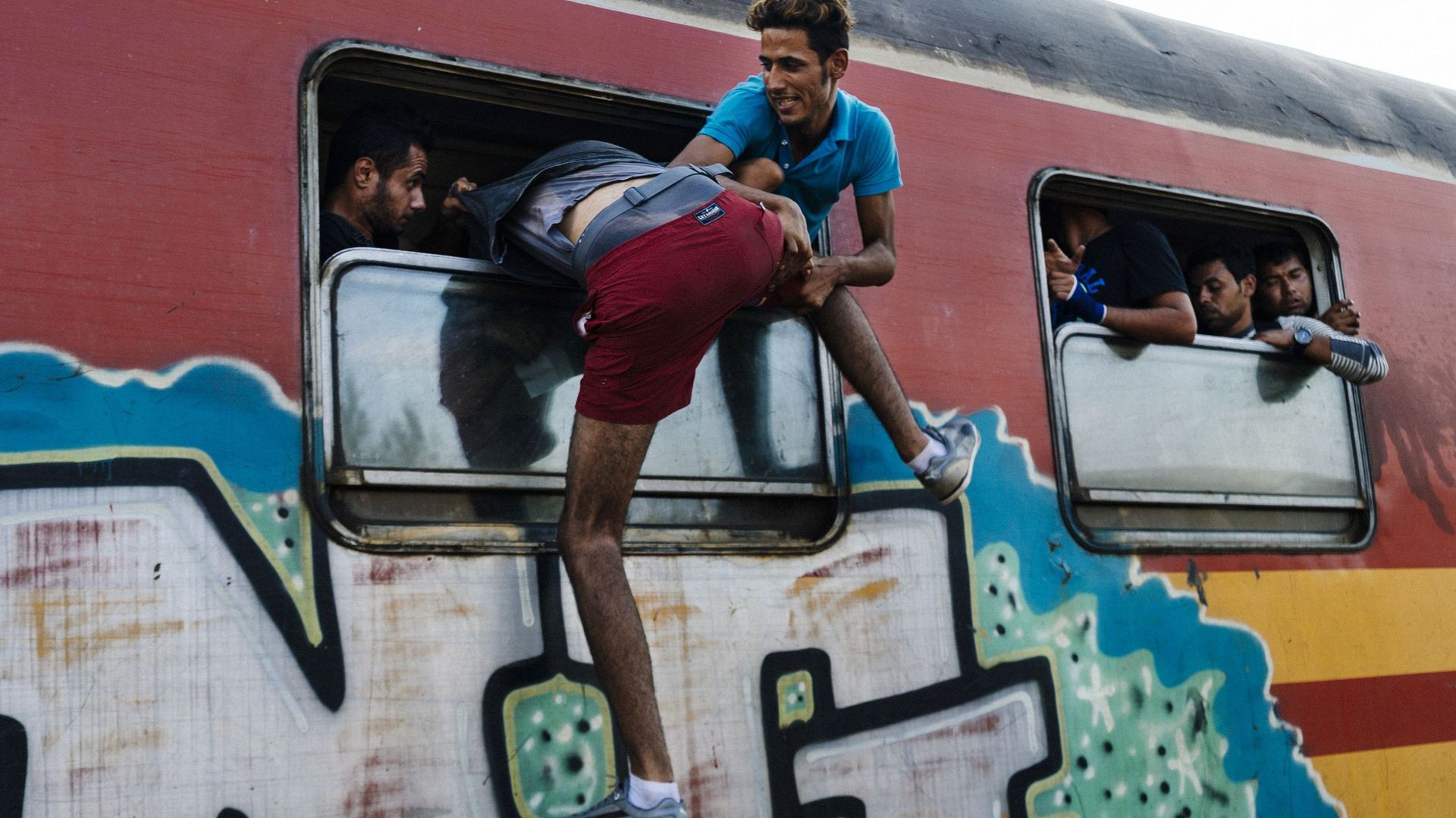 Macédoine, les trains pris d'assaut par les migrants