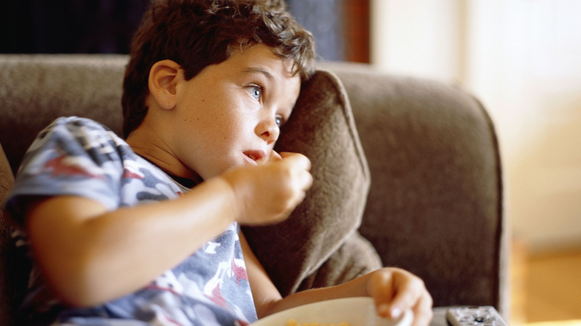 Plus de la moitié des publicités alimentaires vues par des enfants et des adolescents à la télévision concernent des produits gras, salés et sucrés