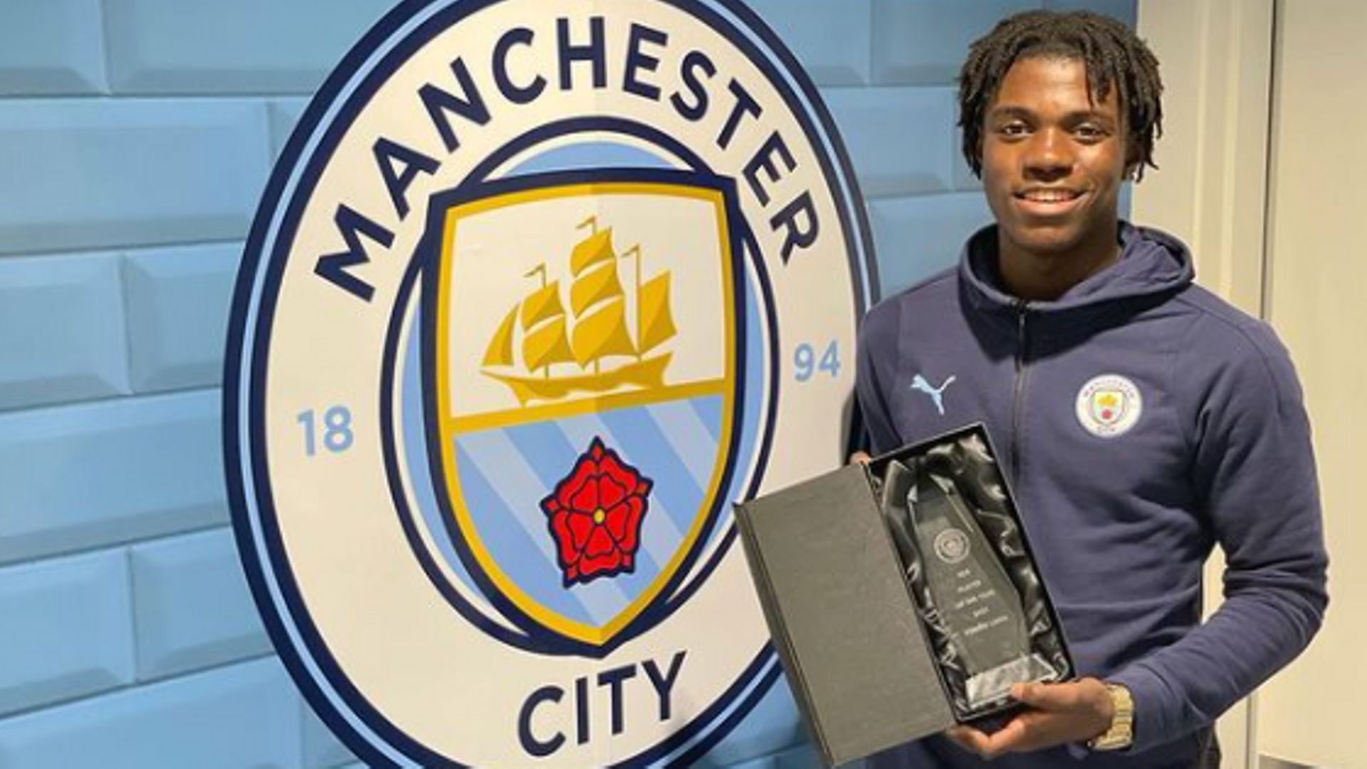 Roméo Lavia remporte un beau trophée