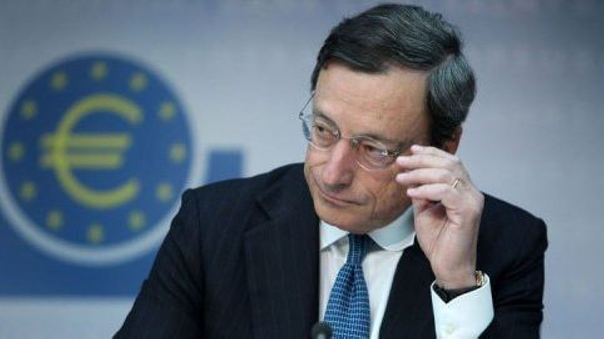 Mario Draghi lors d'une conférence de presse au siège de la BCE à Francfort, le 2 août 2012