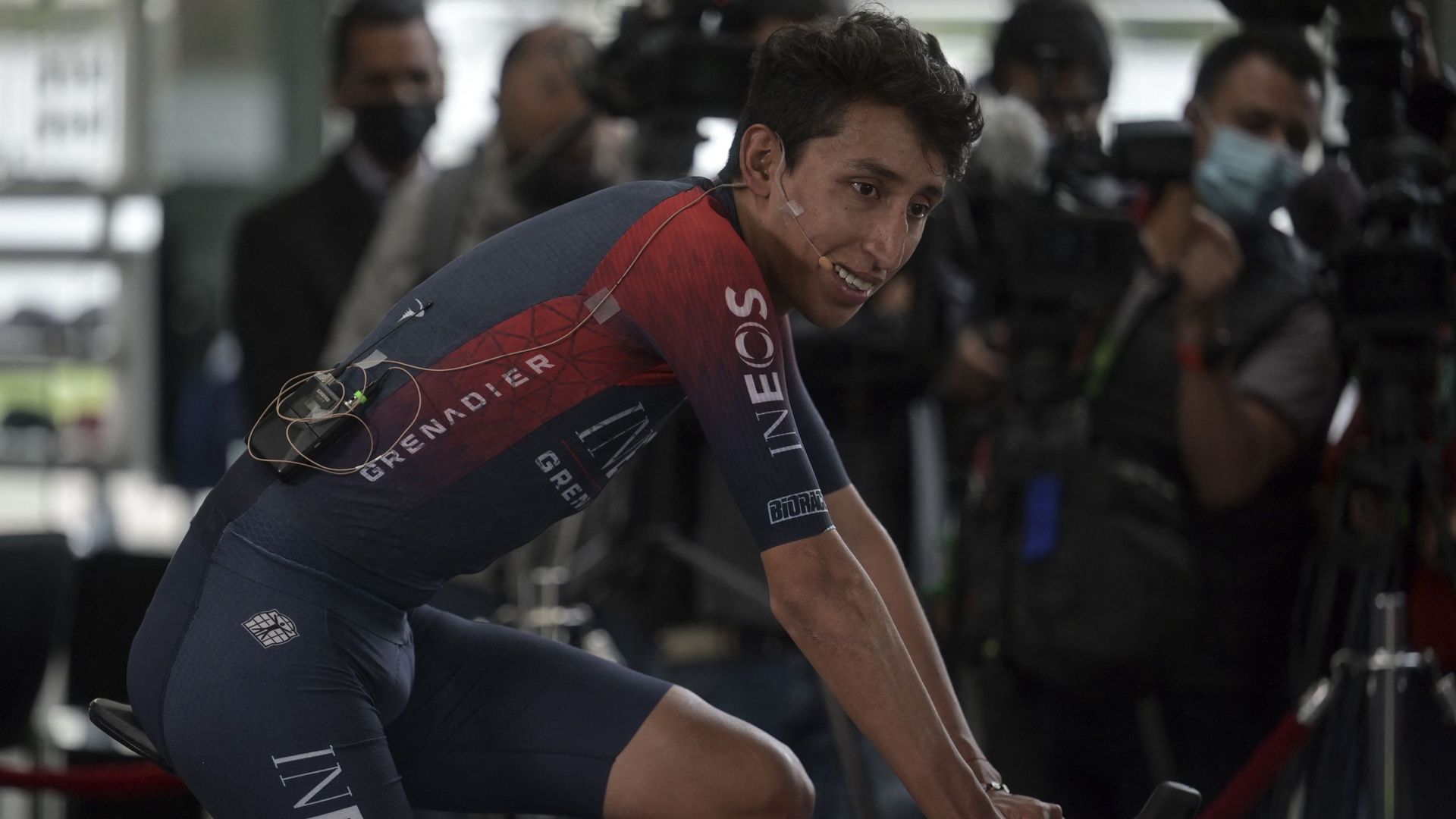 Cyclisme : Trois mois après sa grave chute, le cycliste colombien Egan Bernal est en grande partie guéri de ses blessures et pourrait déjà reprendre la compétition dans un mois. 