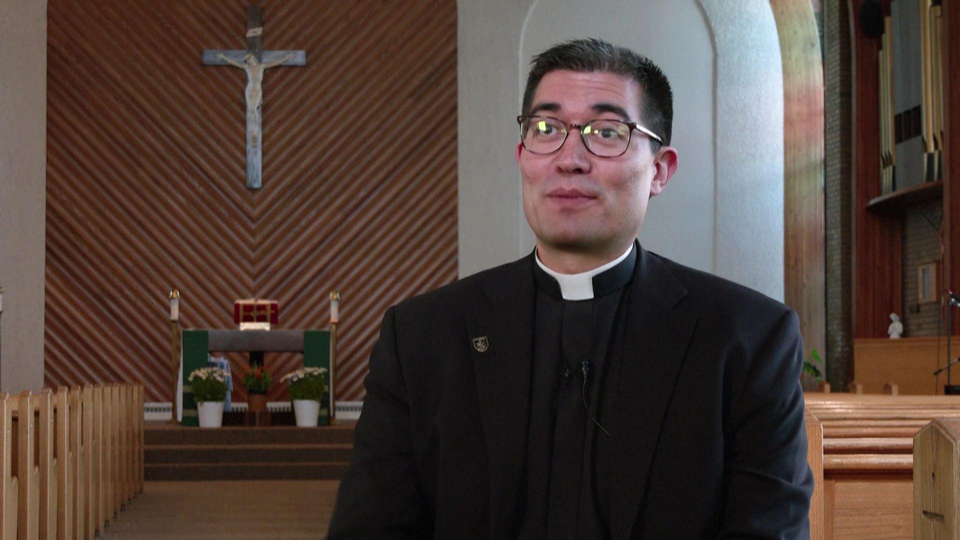 Père Cristino Bouvette, directeur liturgique national pour la visite du pape au Canada. 