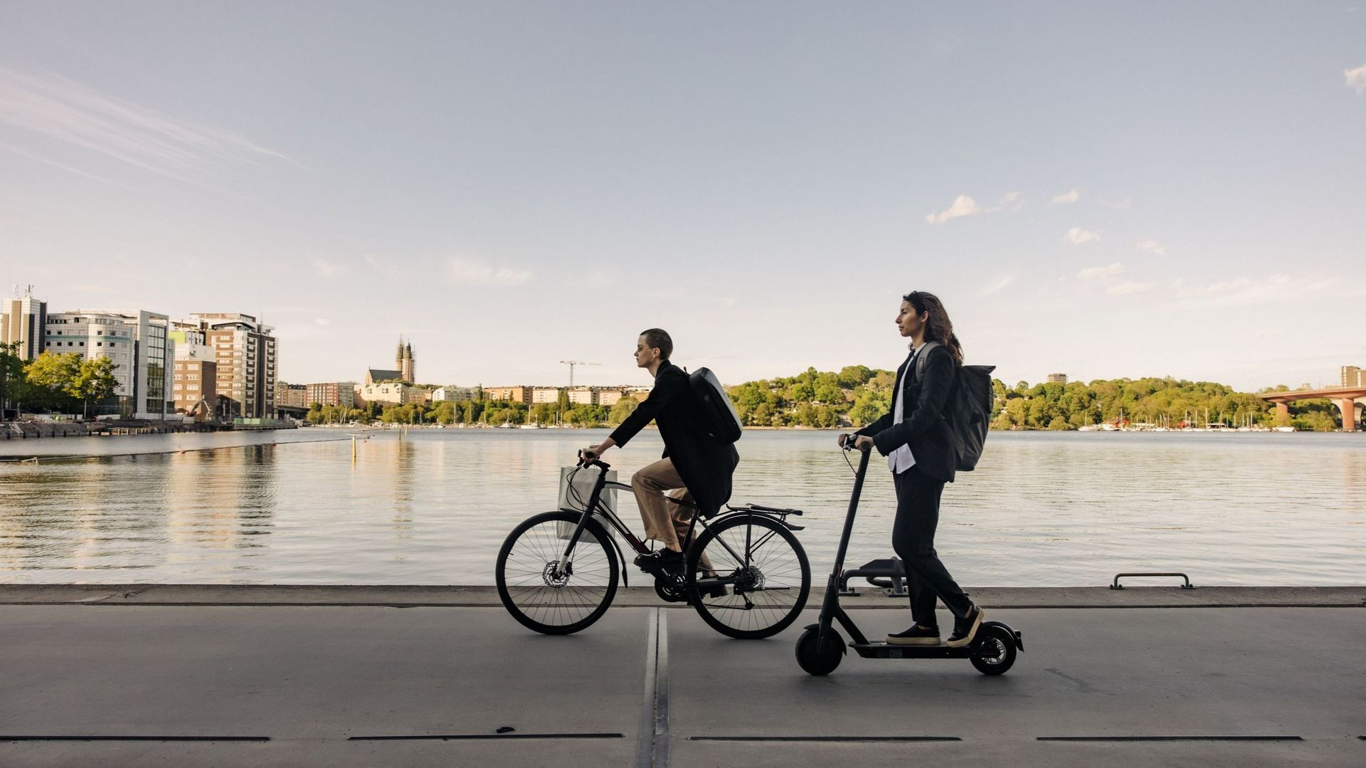 Vélos et trottinettes électriques : les revers de la mobilité douce