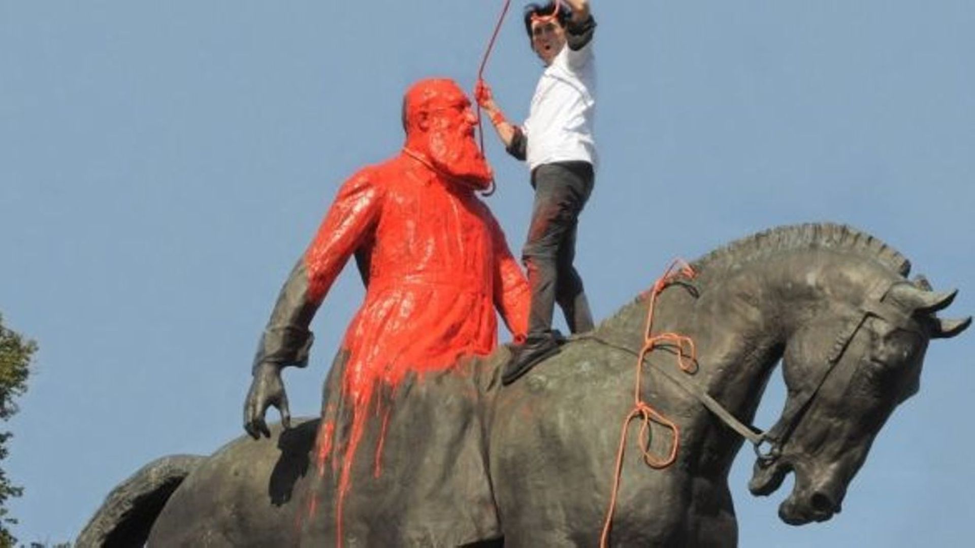 Pourquoi les opposants à Léopold II continuent-ils à vandaliser les statues de l'ancien Roi ?