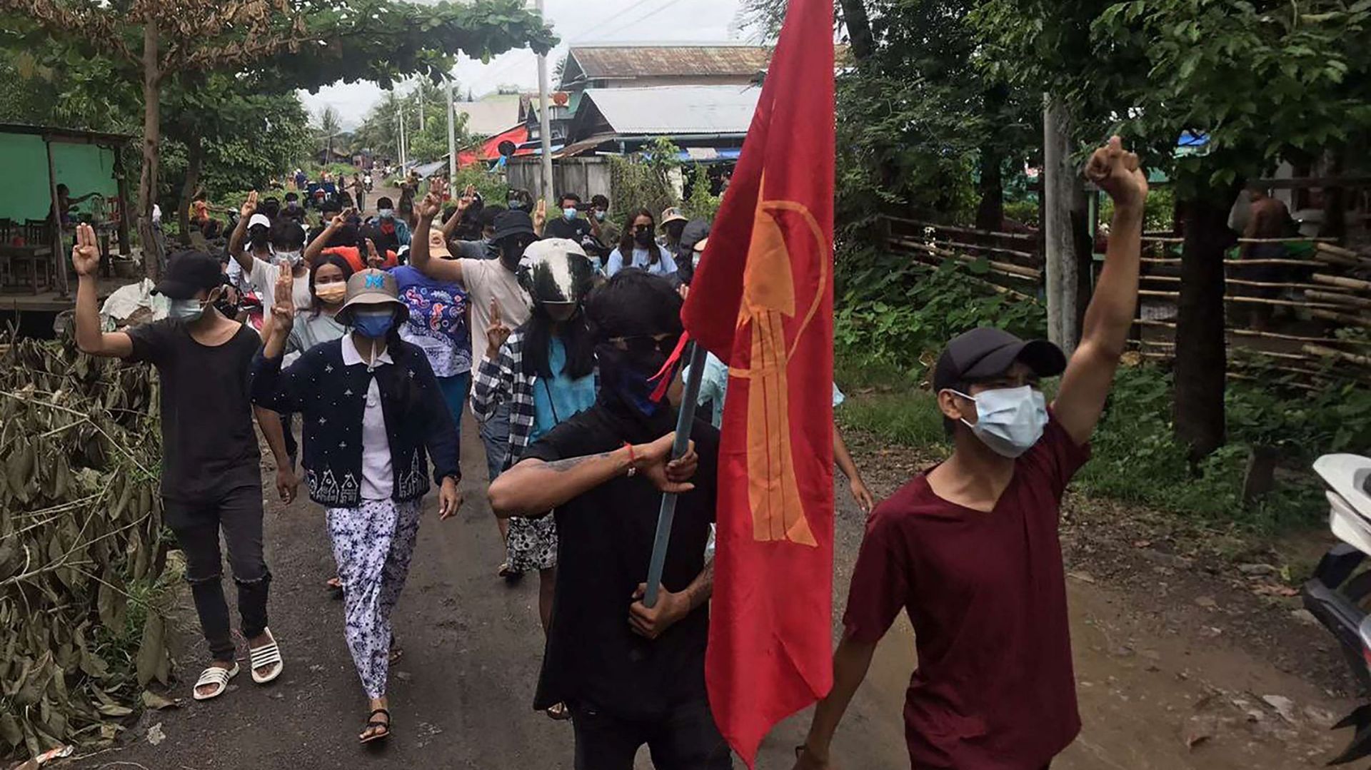 Les manifestations se poursuivent, la junte birmane ne desserre pas le joug
