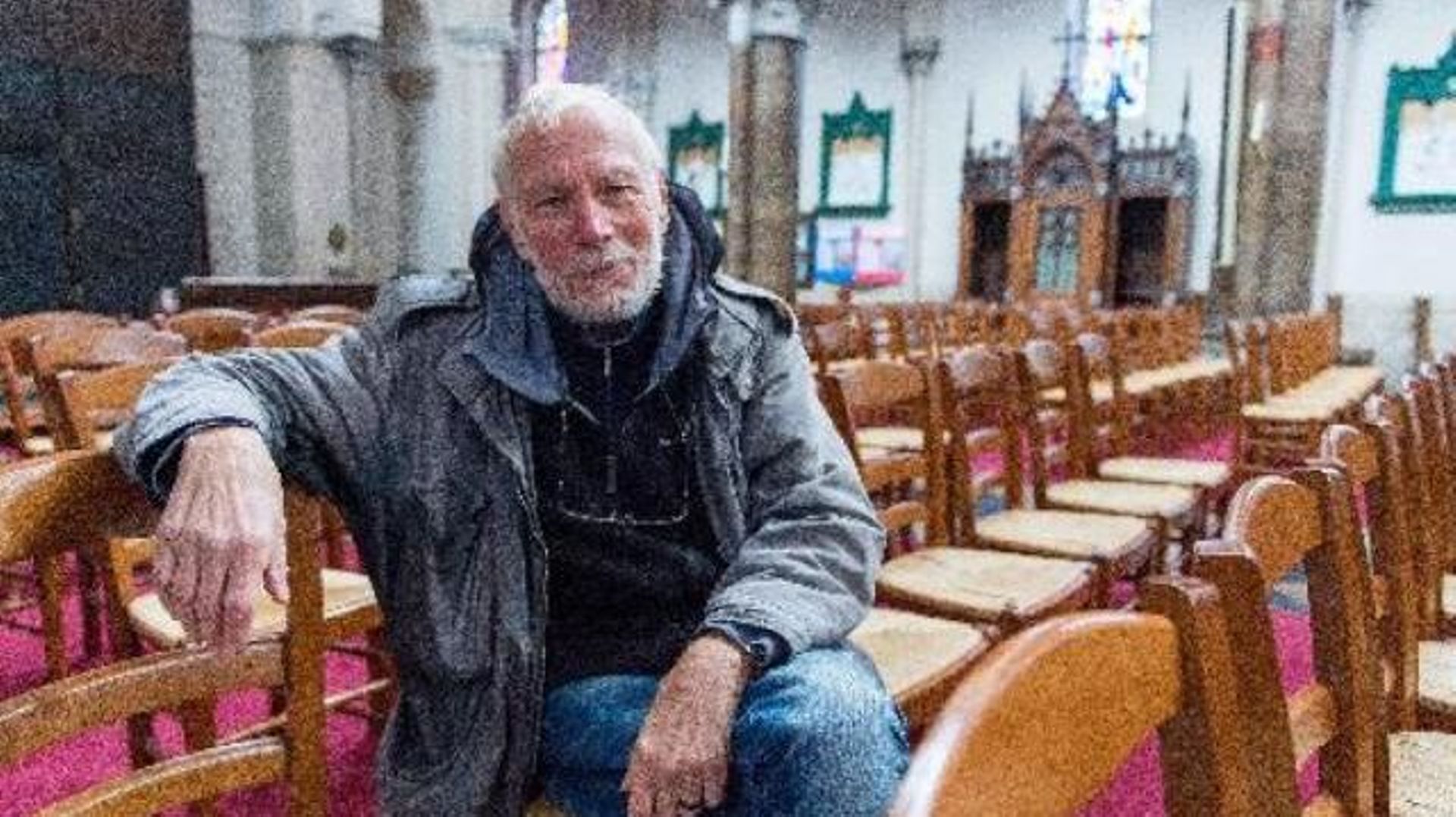 France : le prêtre Demeestère arrête sa grève de la faim contre l'"intolérable" à Calais