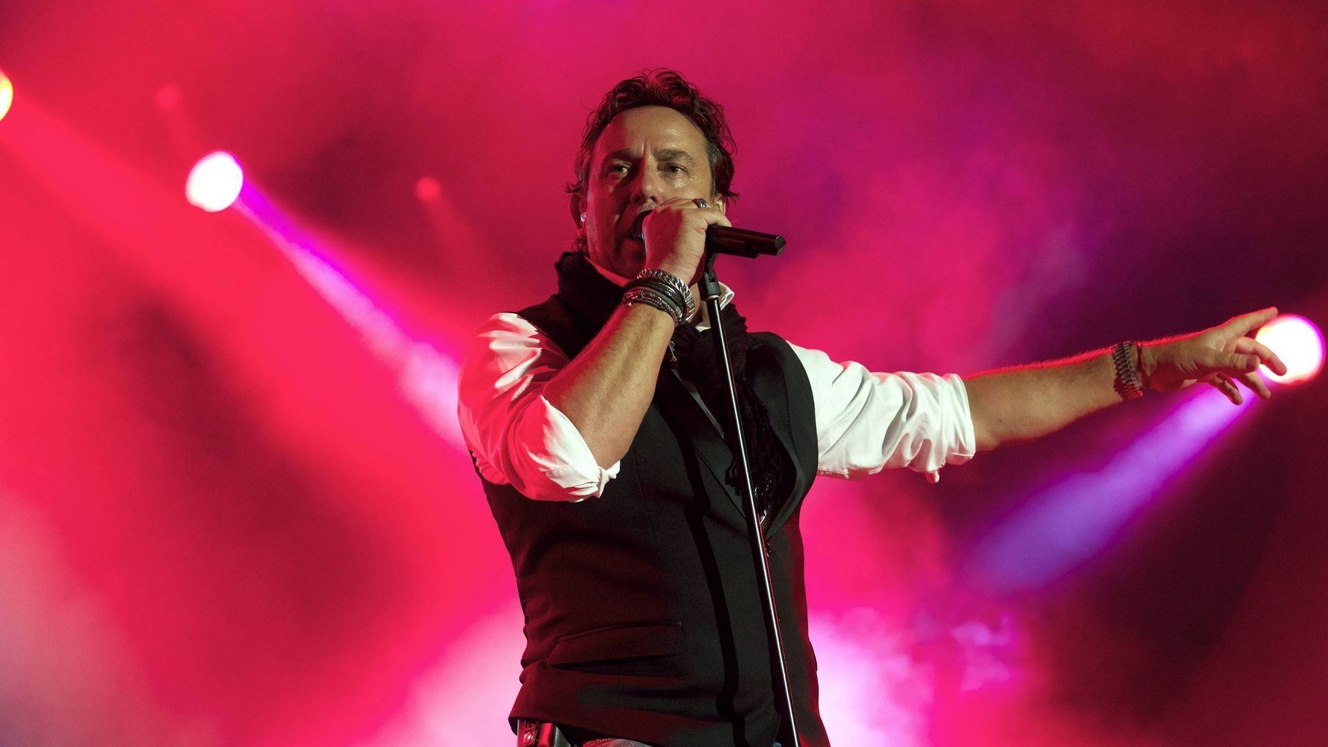 Marco Borsato lors d'un concert à Tirlemont, le 2 août 2015.  