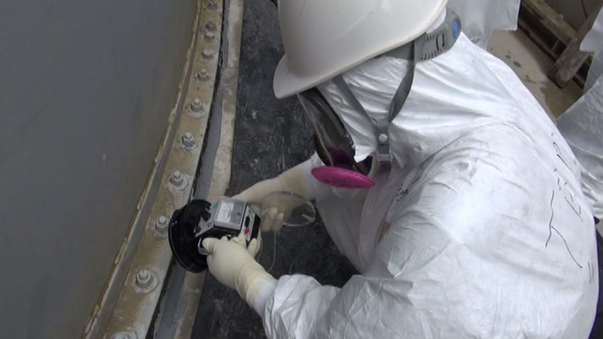 Fukushima: nouvelle fuite d'eau radioactive, six employés exposés