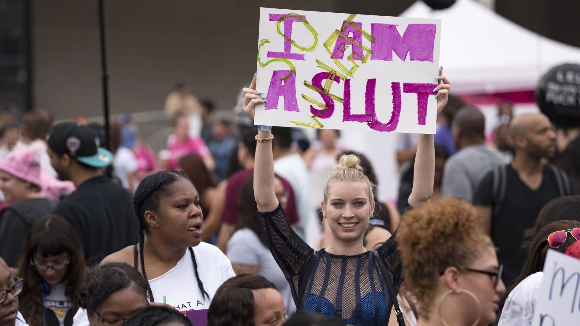 'Slut-shaming' : quand la sexualité des femmes est stigmatisée - RTBF Actus