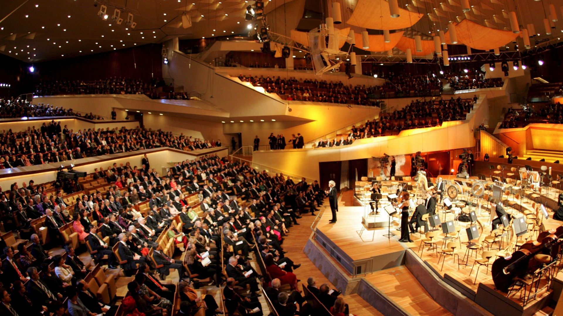 Le très célèbre Berliner Philharmoniker devant une salle comble à Berlin en 2007. Un lointain souvenir. Pour une institution de cette taille, des concerts devant une poignée de spectateurs ne sont pas viables.