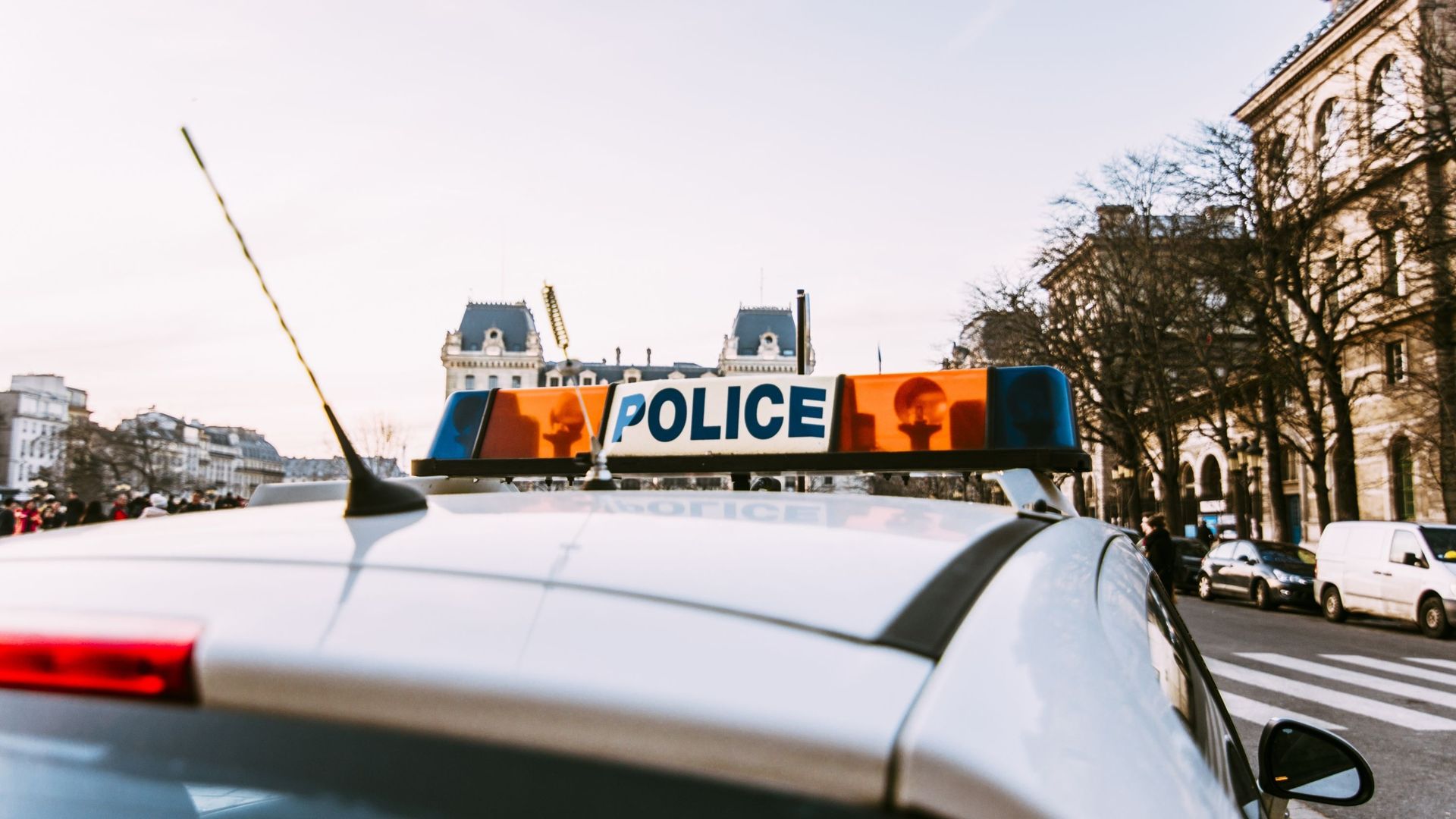 Police à Paris (illustration) 