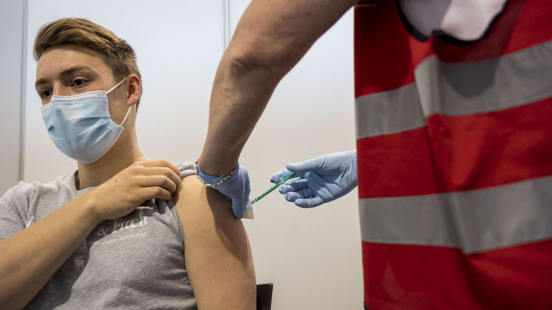 Coronavirus en Flandre : les autorités introduisent à leur tour la vaccination dans les écoles