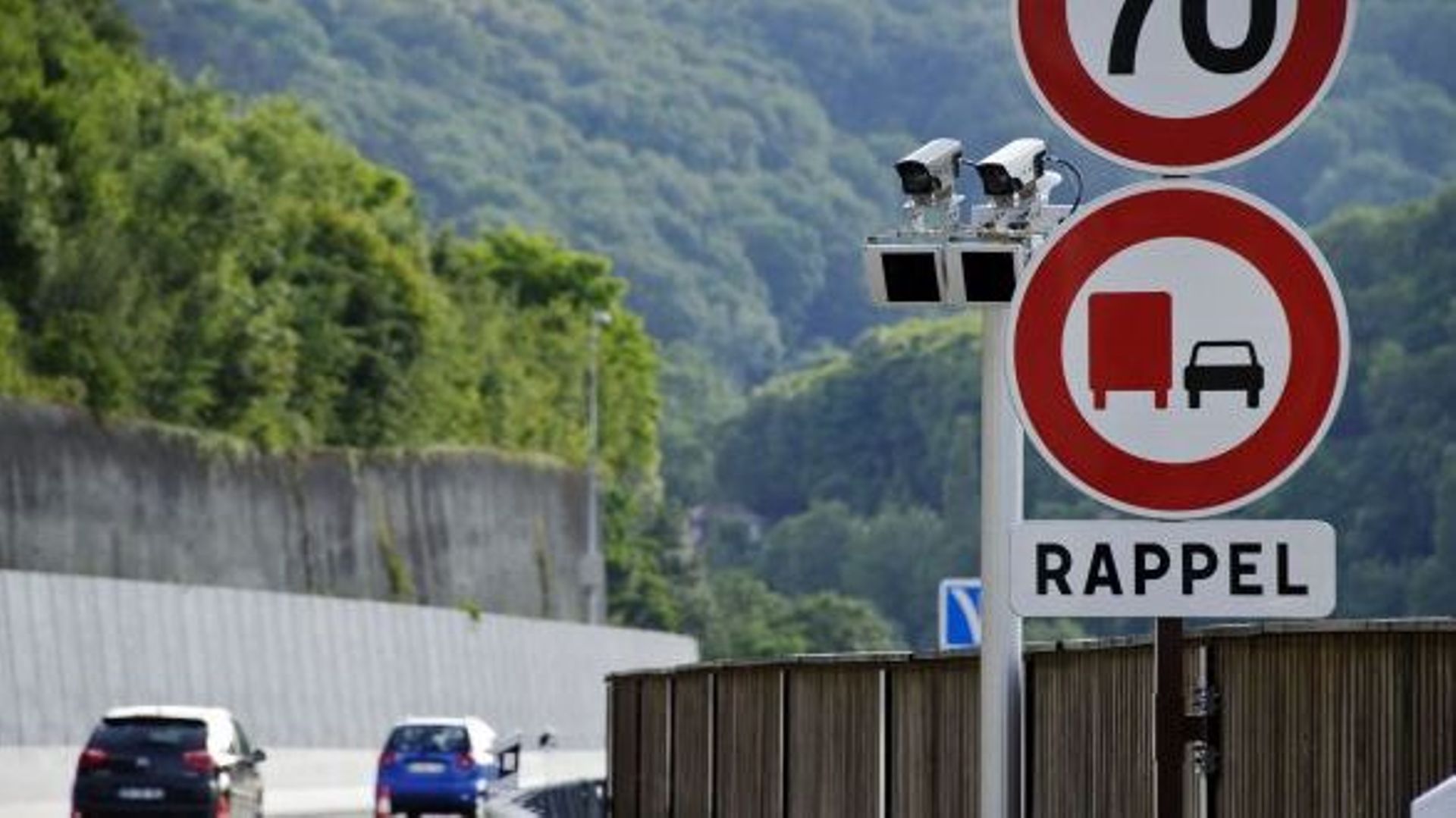 La France frappe les 161 500 automobilistes belges flashés par ses radars