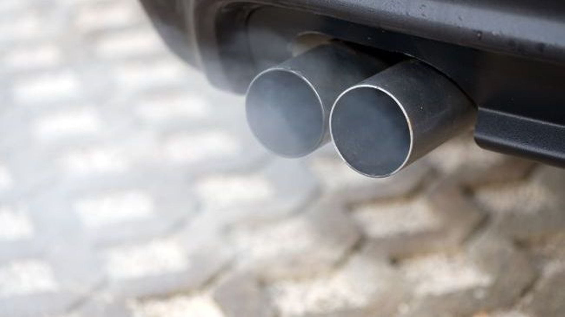 Une plainte a été déposée contre la Région bruxelloise qui n'aurait pas agi suffisamment pour réduire la pollution au dioxyde d'azote.