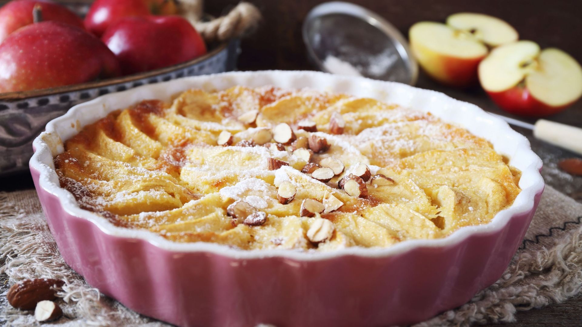 Clafoutis à la pomme et à la poudre d’amandes