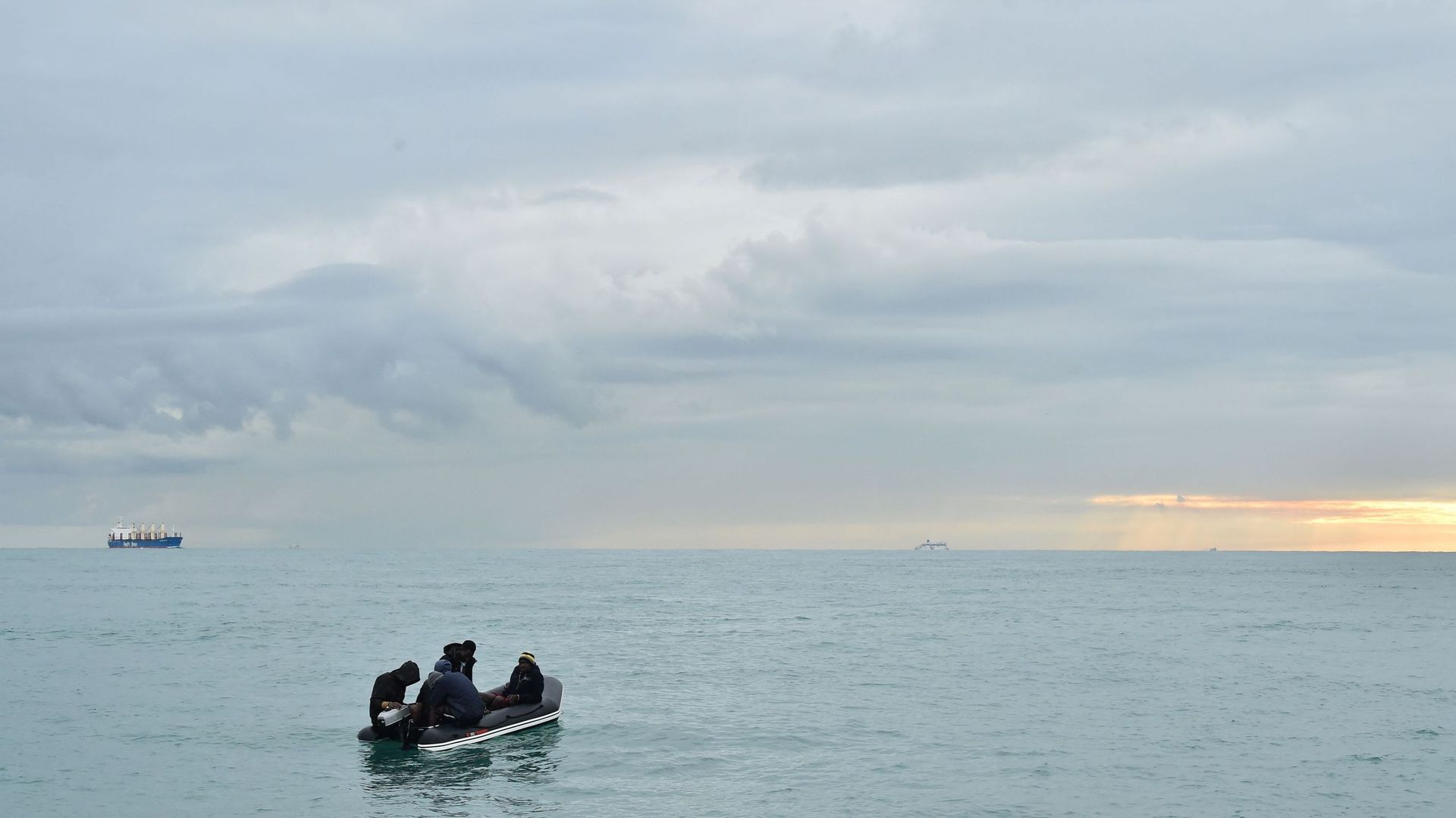 78 migrants secourus dans la Manche alors qu’ils tentaient de rejoindre ...