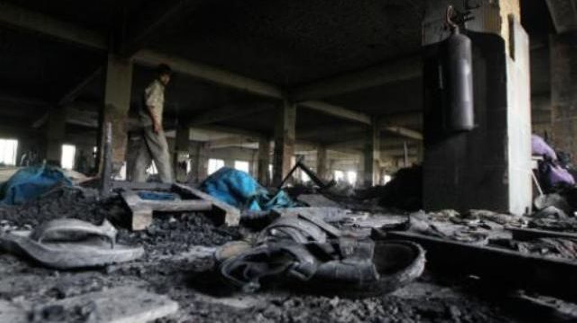 Incendie d'une usine textile au Bangladesh en 2012: les propriétaires écroués