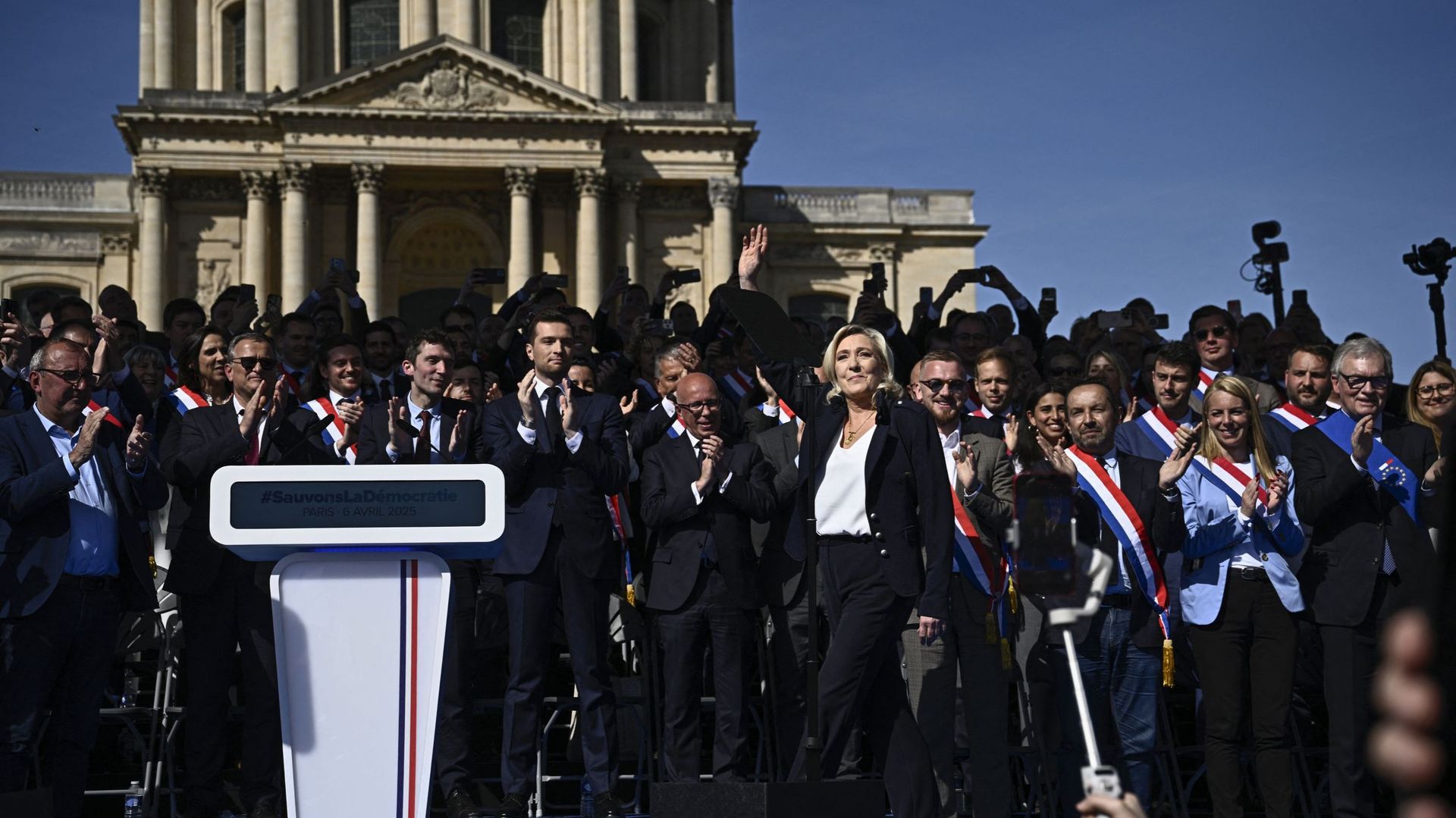 France Le Rassemblement National Marine Le Pen Et 11 Autres 