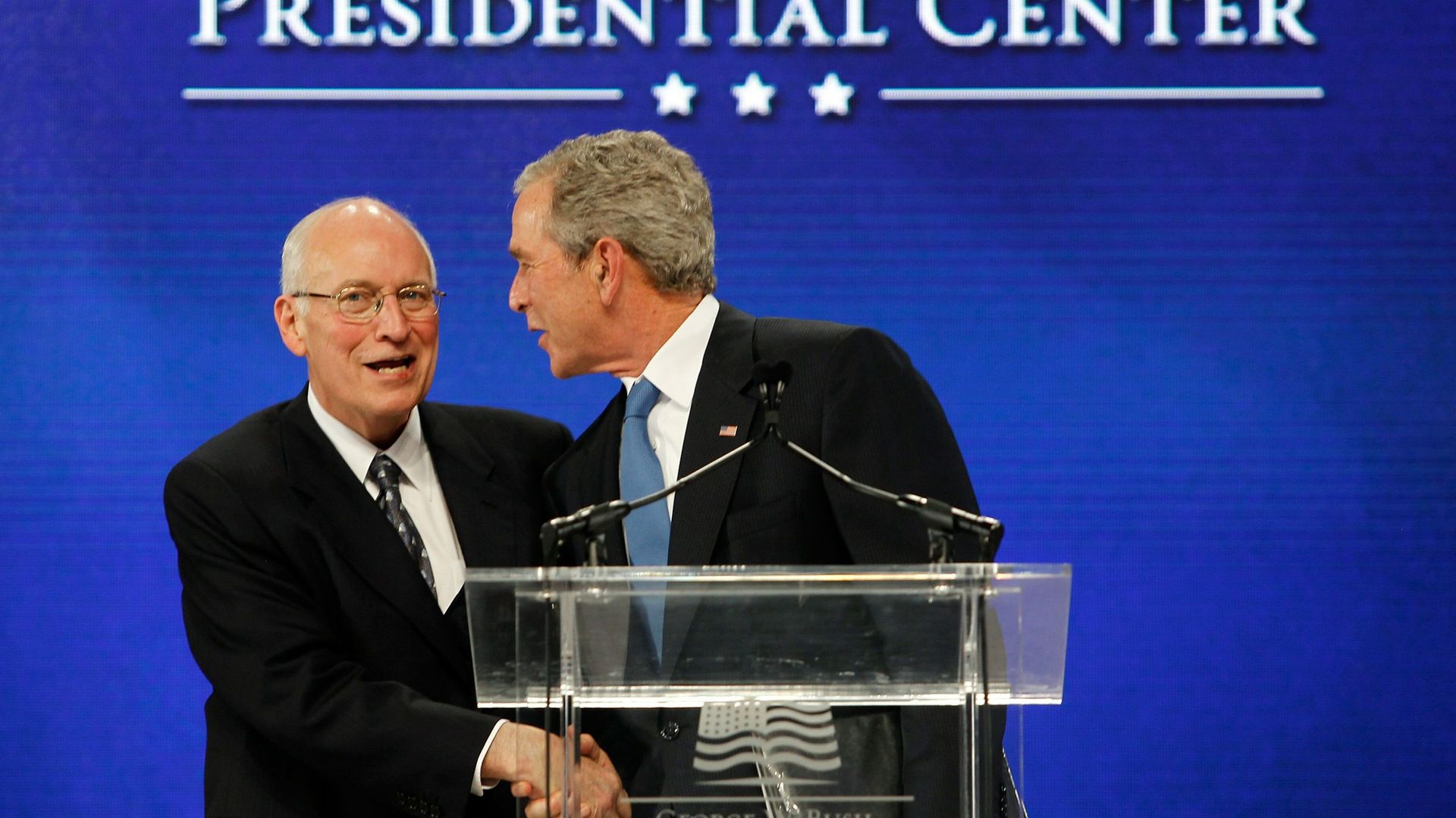La "Guerre contre le terrorisme" a produit un "crime contre l'humanité". Leurs instigateurs, le président Georges Bush et le vice-président Dick Cheney, ont ouvertement menti sur les raisons de l'invasion de l'Irak, qui a fait plus d'un million de morts.