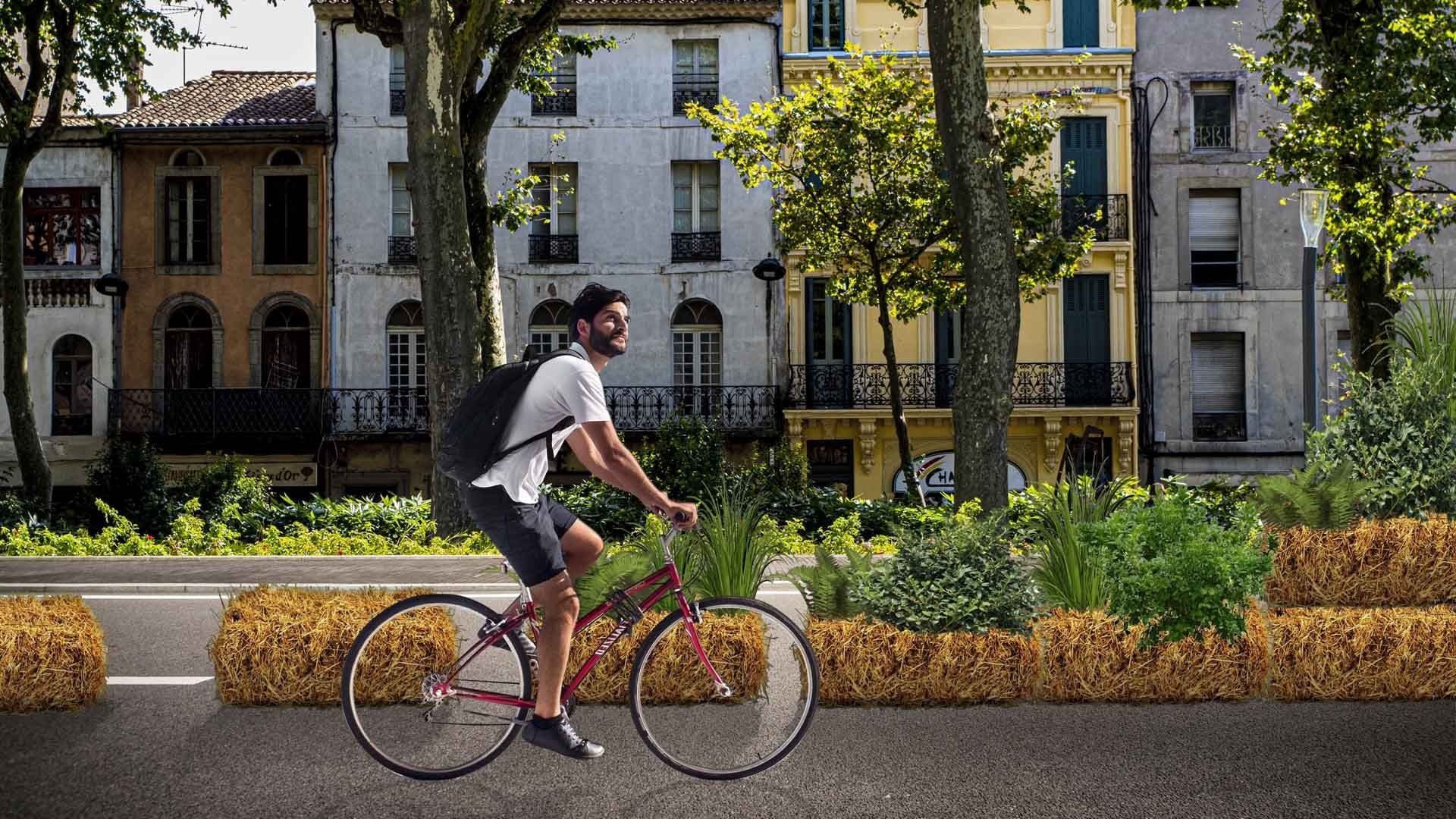 Le concept PAILLEline consiste à créer en milieu urbain des pistes cyclables temporaires délimitées par des bottes de paille.