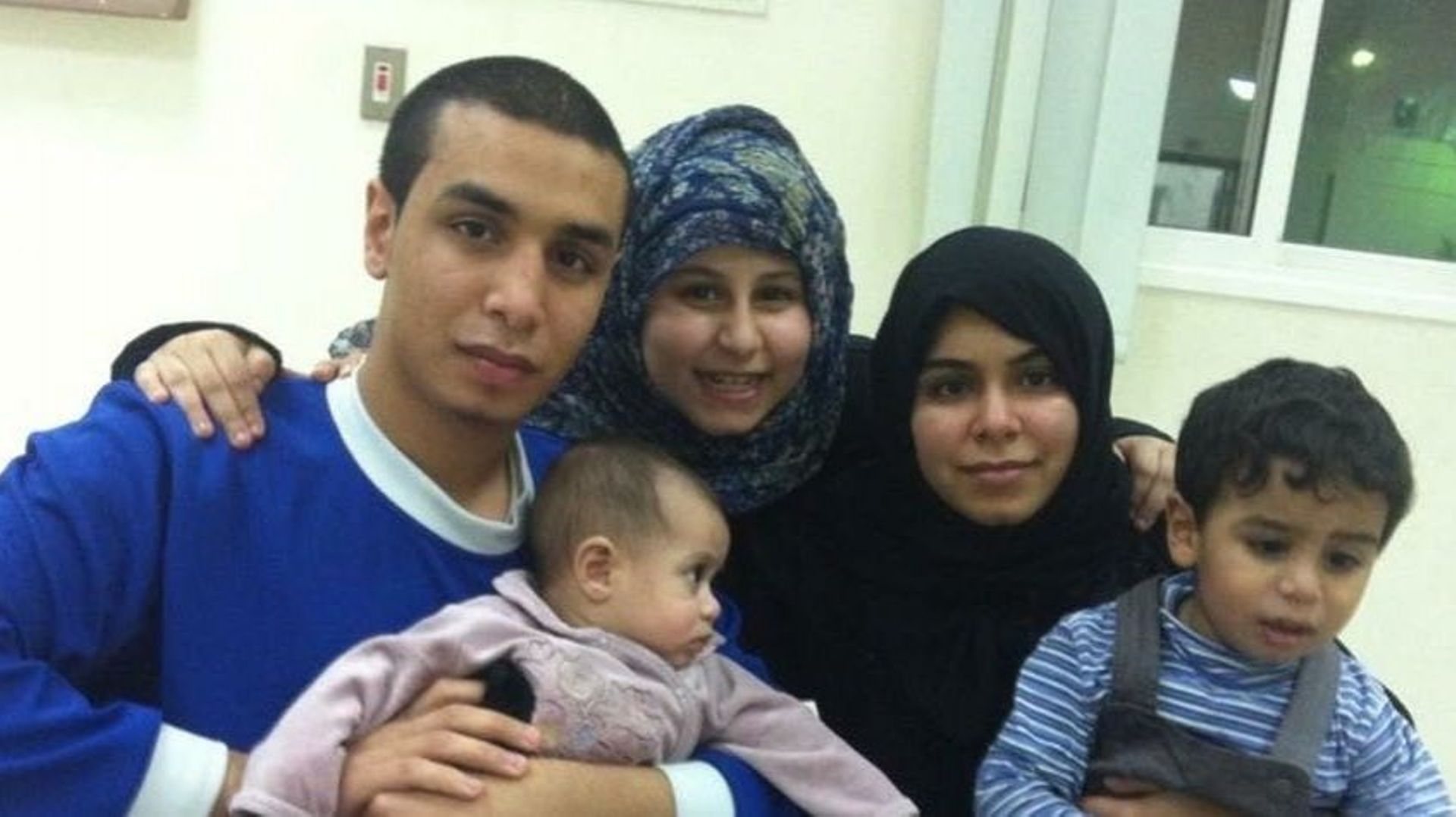 Ali al-Nimr et ses sœurs avant son arrestation