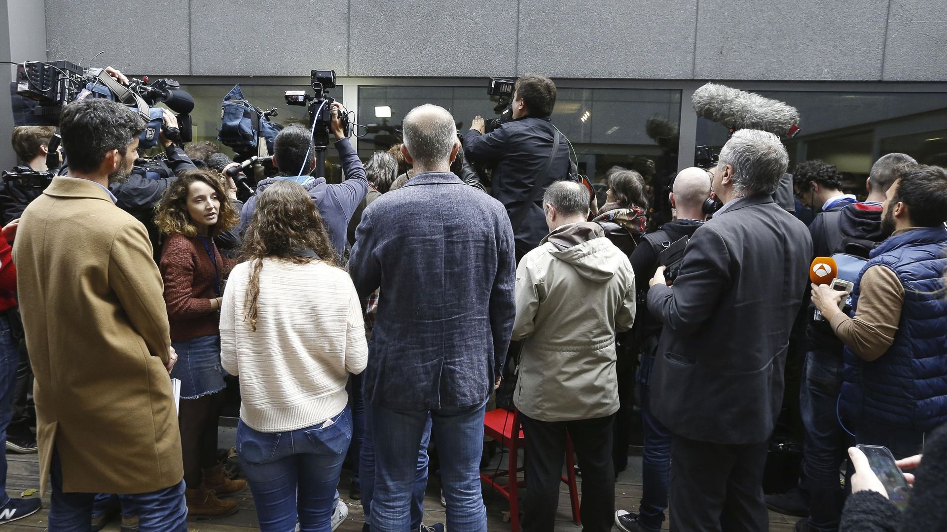 Le chaos était généralisé pour la conférence de presse de Carles Puigdemont