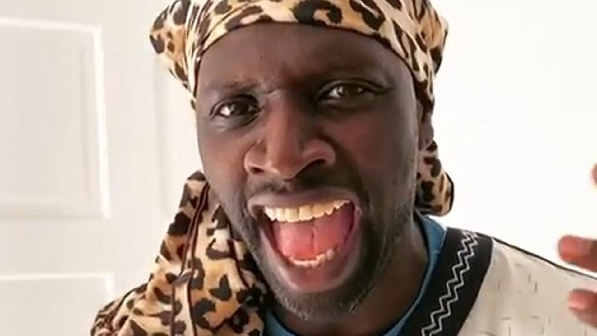 Omar Sy Parodie Aya Nakamura Et Reprend Son Personnage De Doudou Pour L