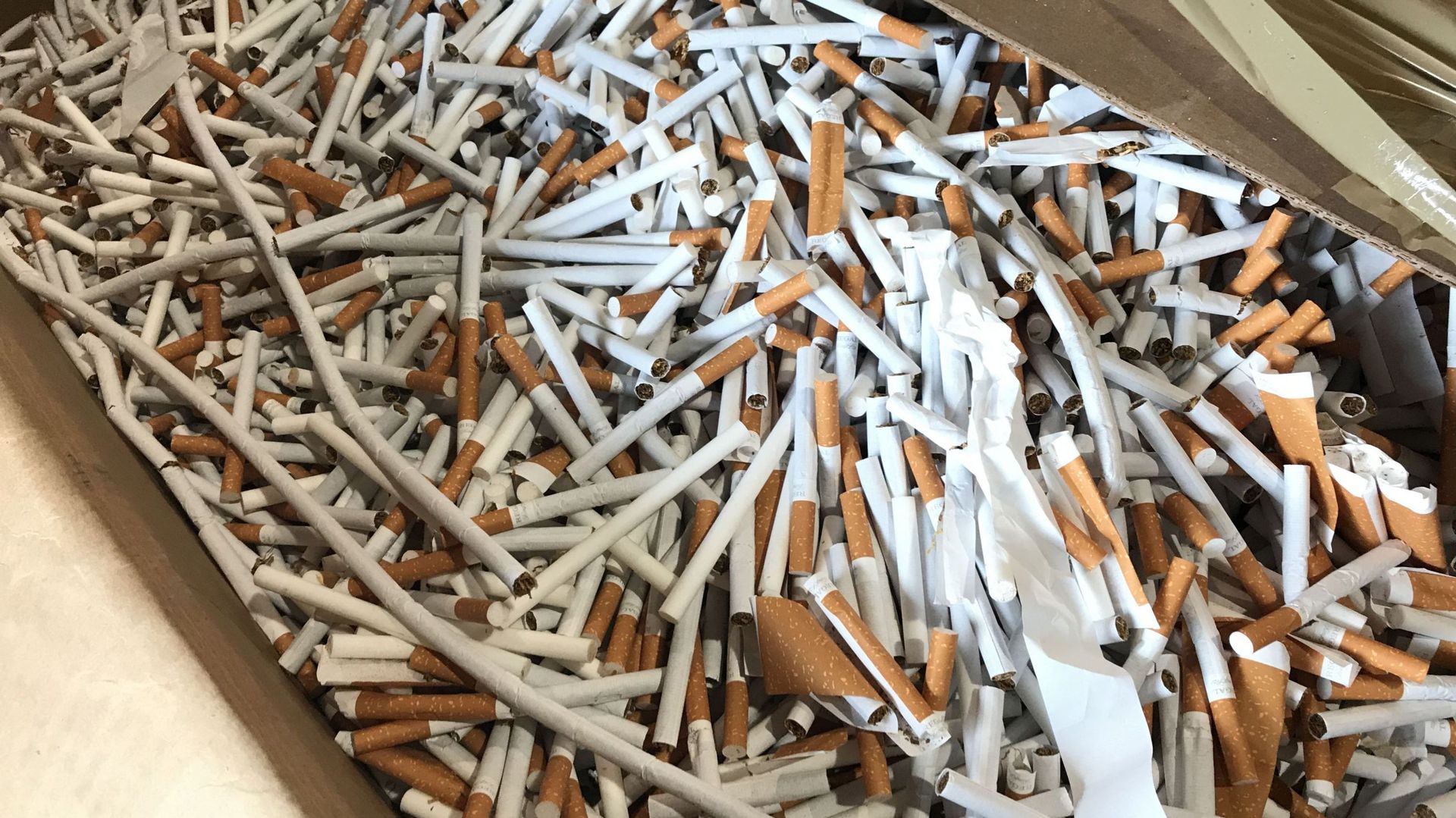 Une usine de cigarettes clandestine découverte à Tamines