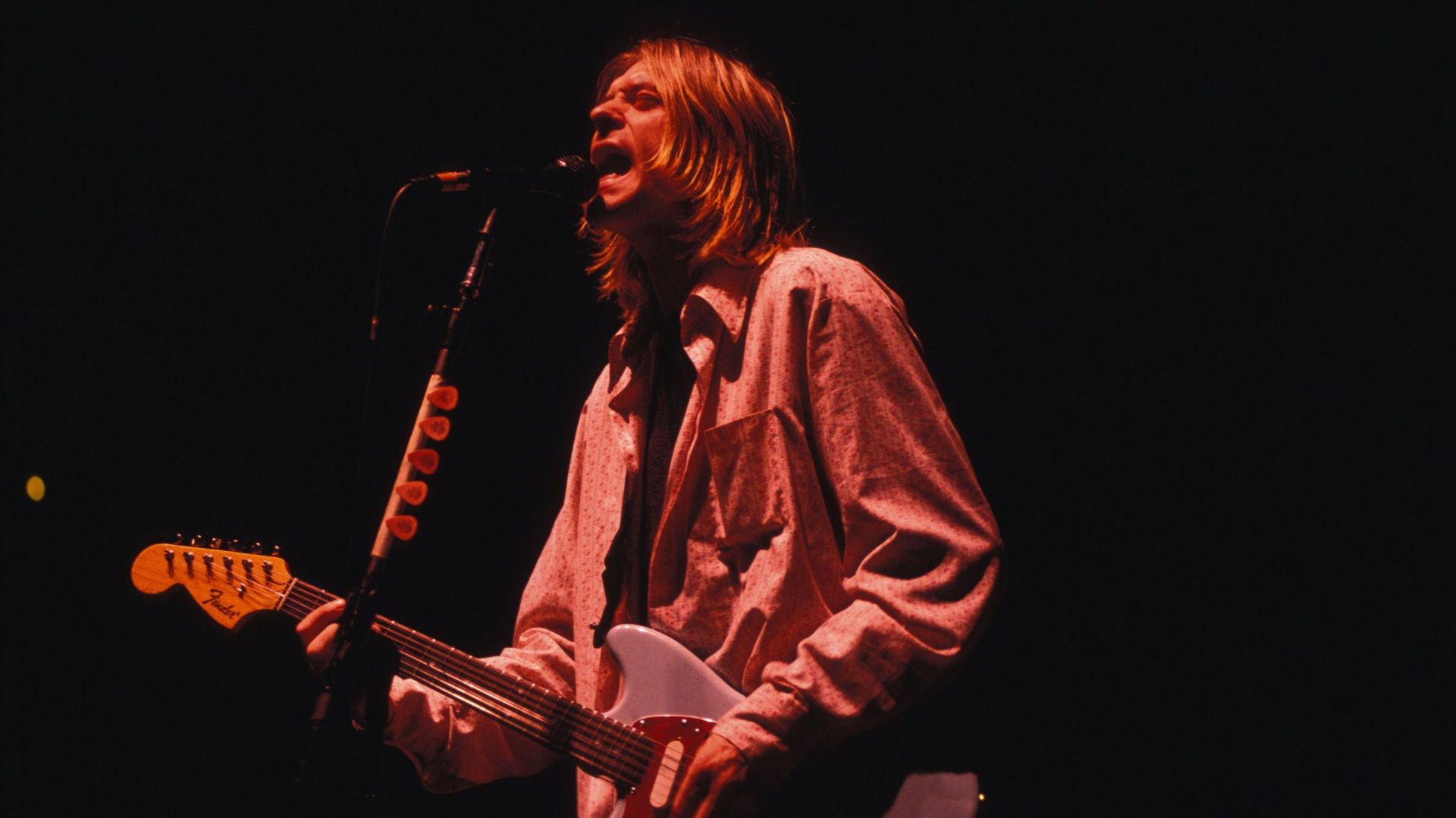 Nirvana en concert le 12 février 1994 à Toulon, France.