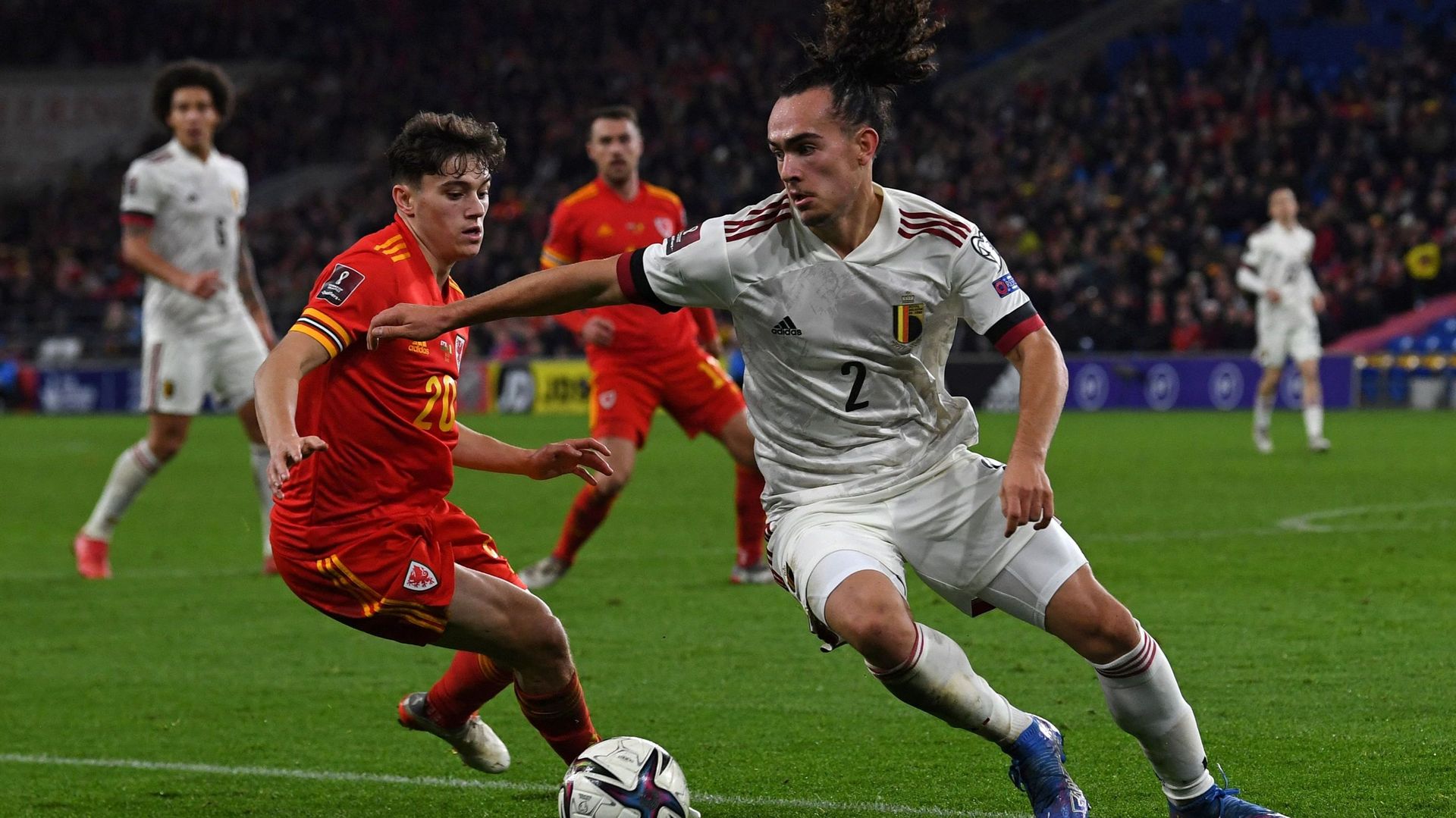 Arthur Theate, jeune international belge, en match qualificatif au Pays de Galles