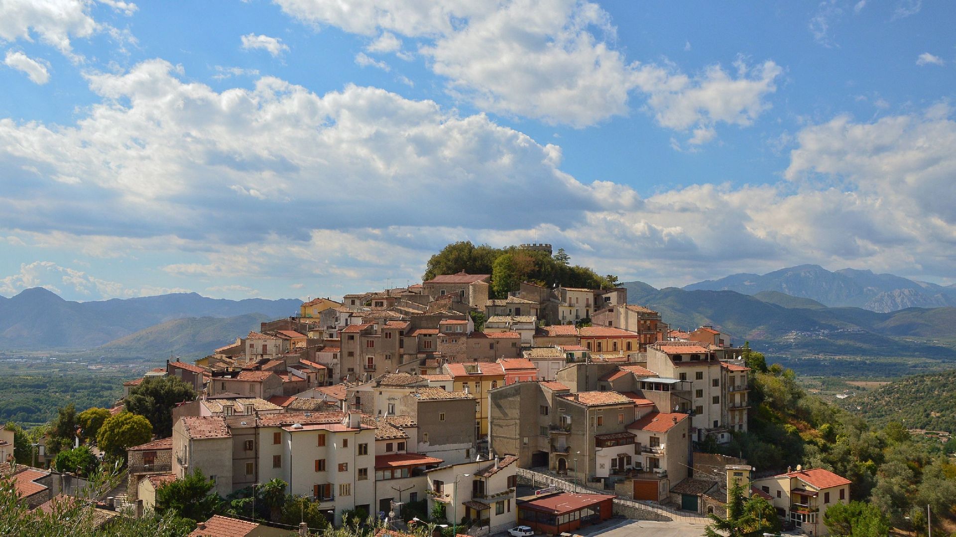 Dans la région du Molise en Italie, un village accueille gratuitement les touristes cet été