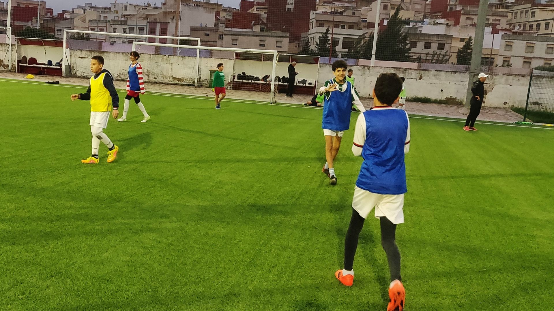 A Tanger, les apprentis footballeurs rêvent d’imiter les Lions de l’Atlas 