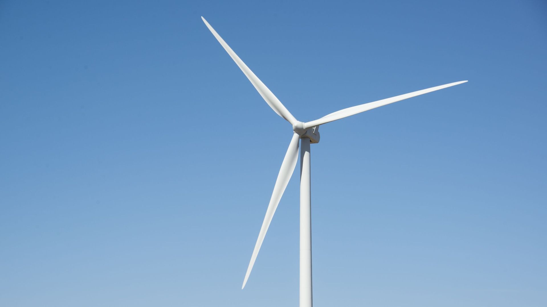 Un ouvrier s'est retrouvé coincé dans l’engrenage d’une éolienne à Genk, il est dans un état grave