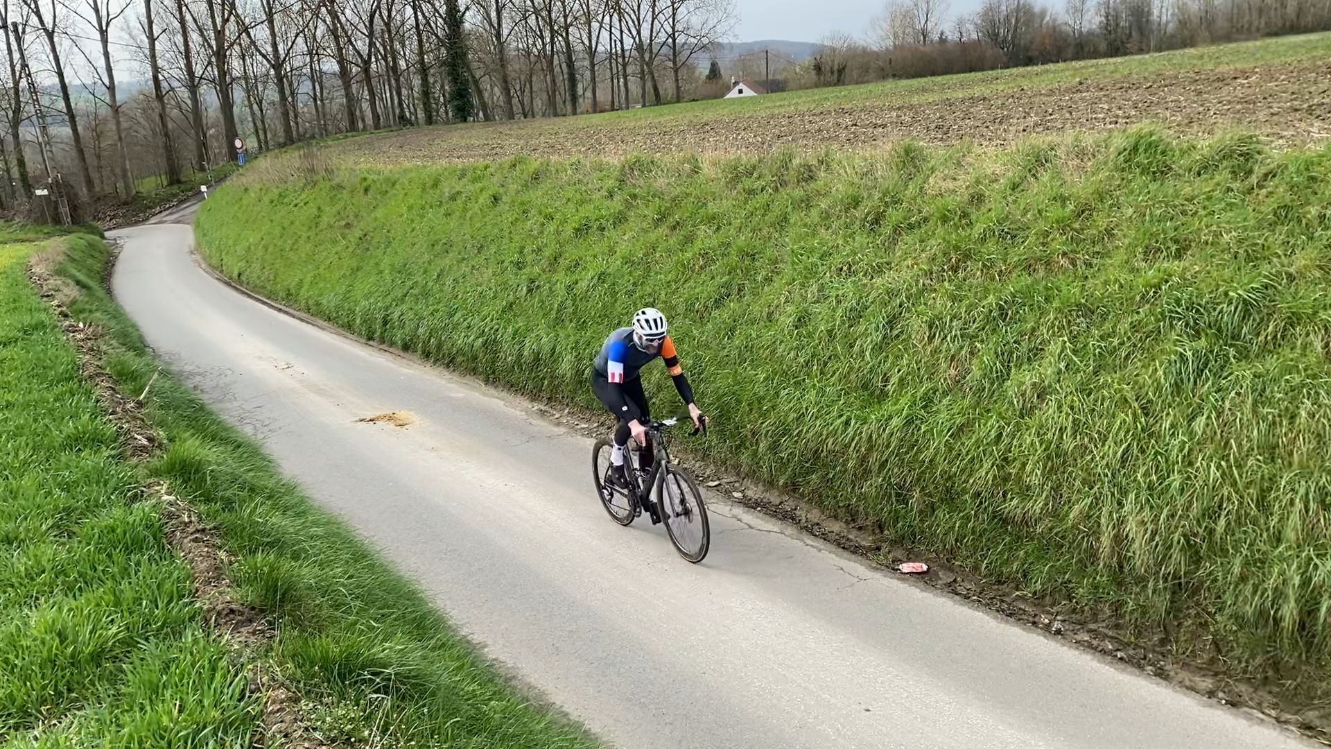 La suite ? Un faux plat montant rapide et usant !