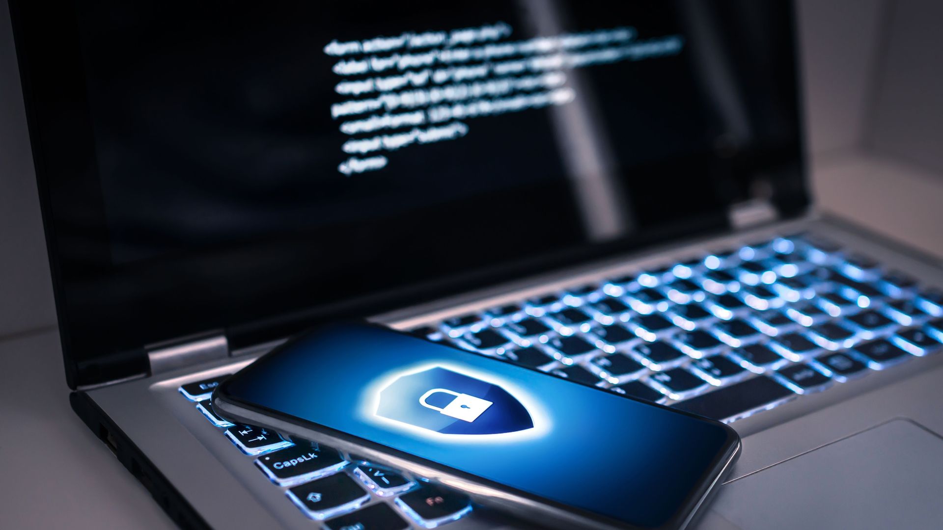 "Chat Control" : le projet controversé de surveillance de l’UE pour lutter contre la pédopornographie mis sur pause