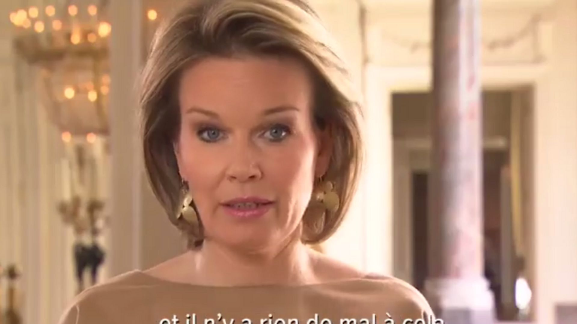 'Vous les jeunes...' Quand la reine Mathilde s'implique contre le cyber ...