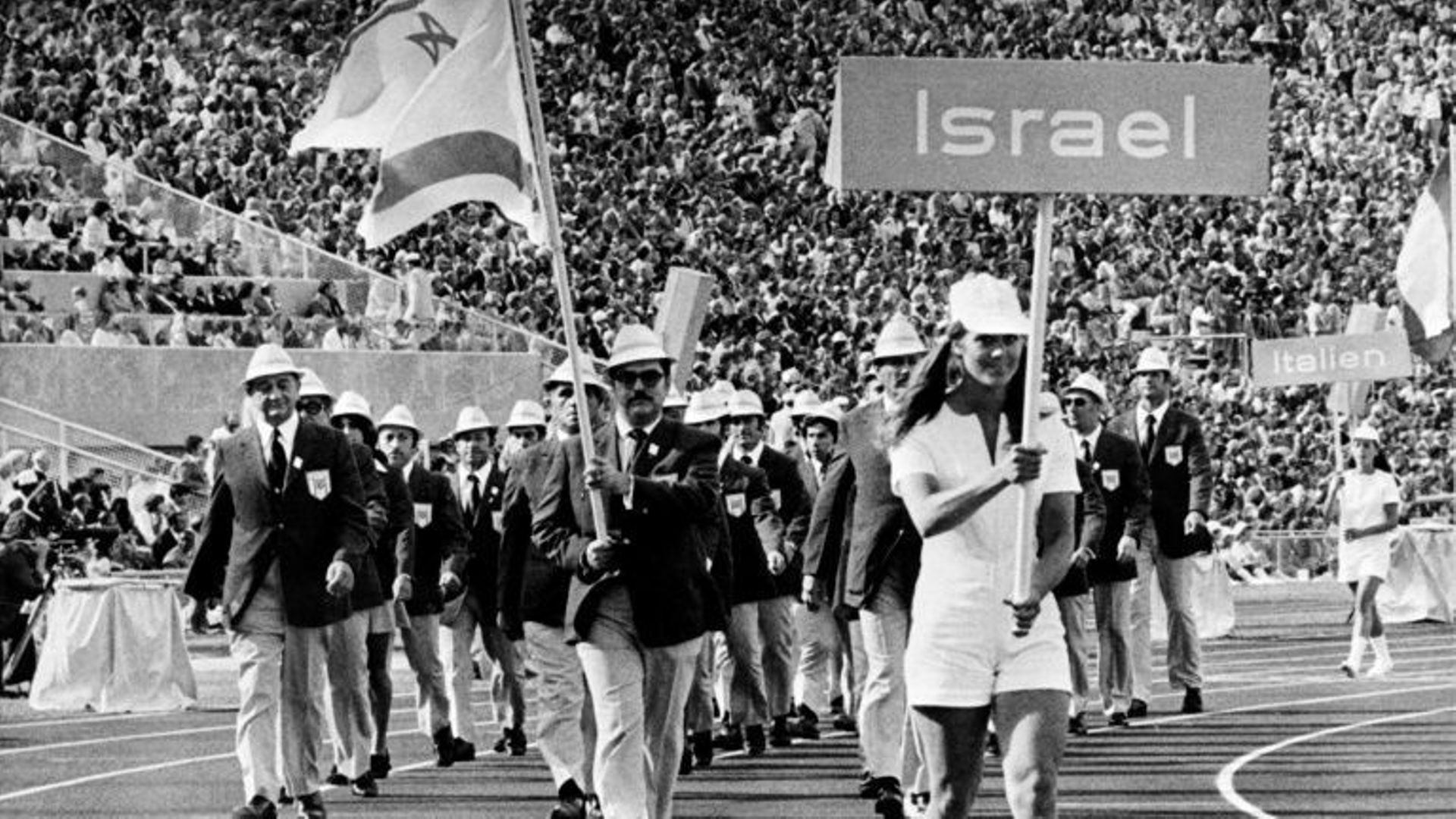 La délégation Israélienne défile lors de la cérémonie d’ouverture. Munich, 1972.