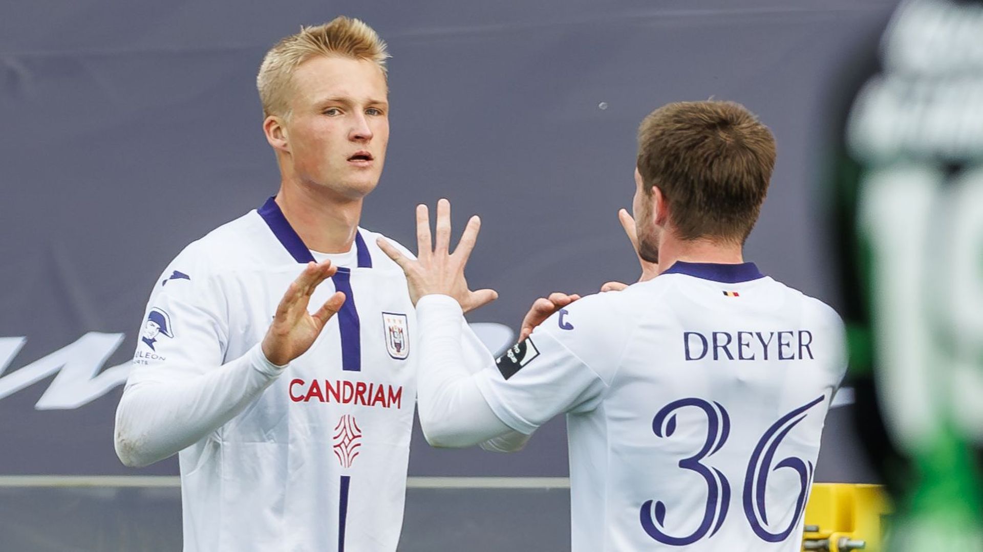 Anderlecht corrige l'OHL avec l'aide d'un triplé de Dreyer (5-1