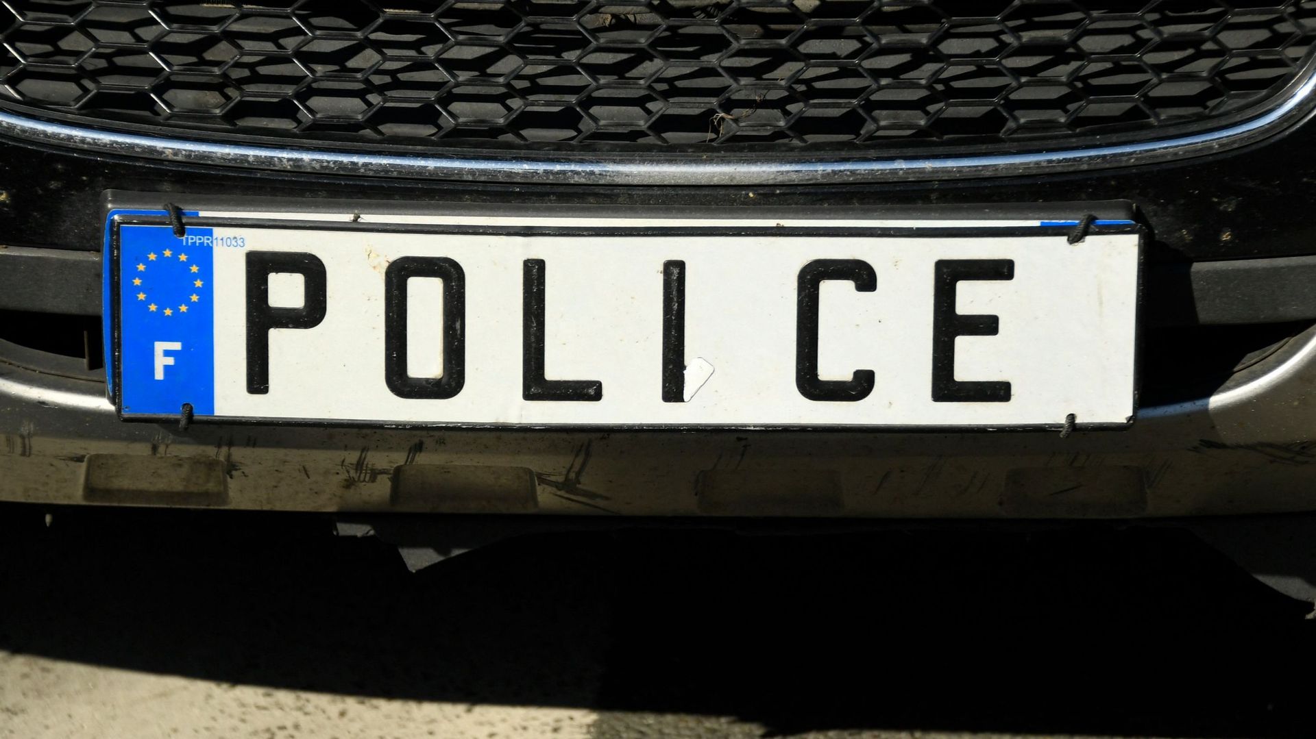 Une voiture de police