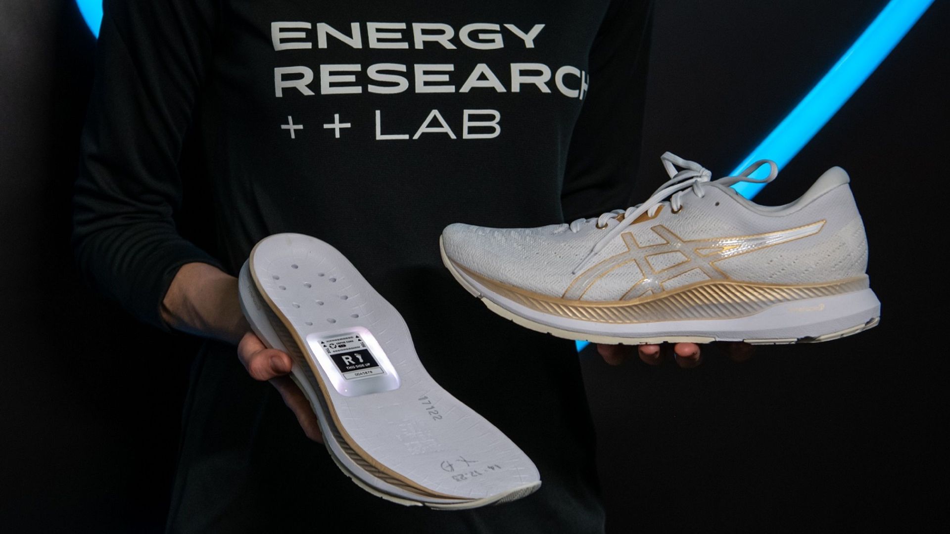 Asics a dévoilé un prototype de chaussures connectées au salon CES 2020 cette semaine.