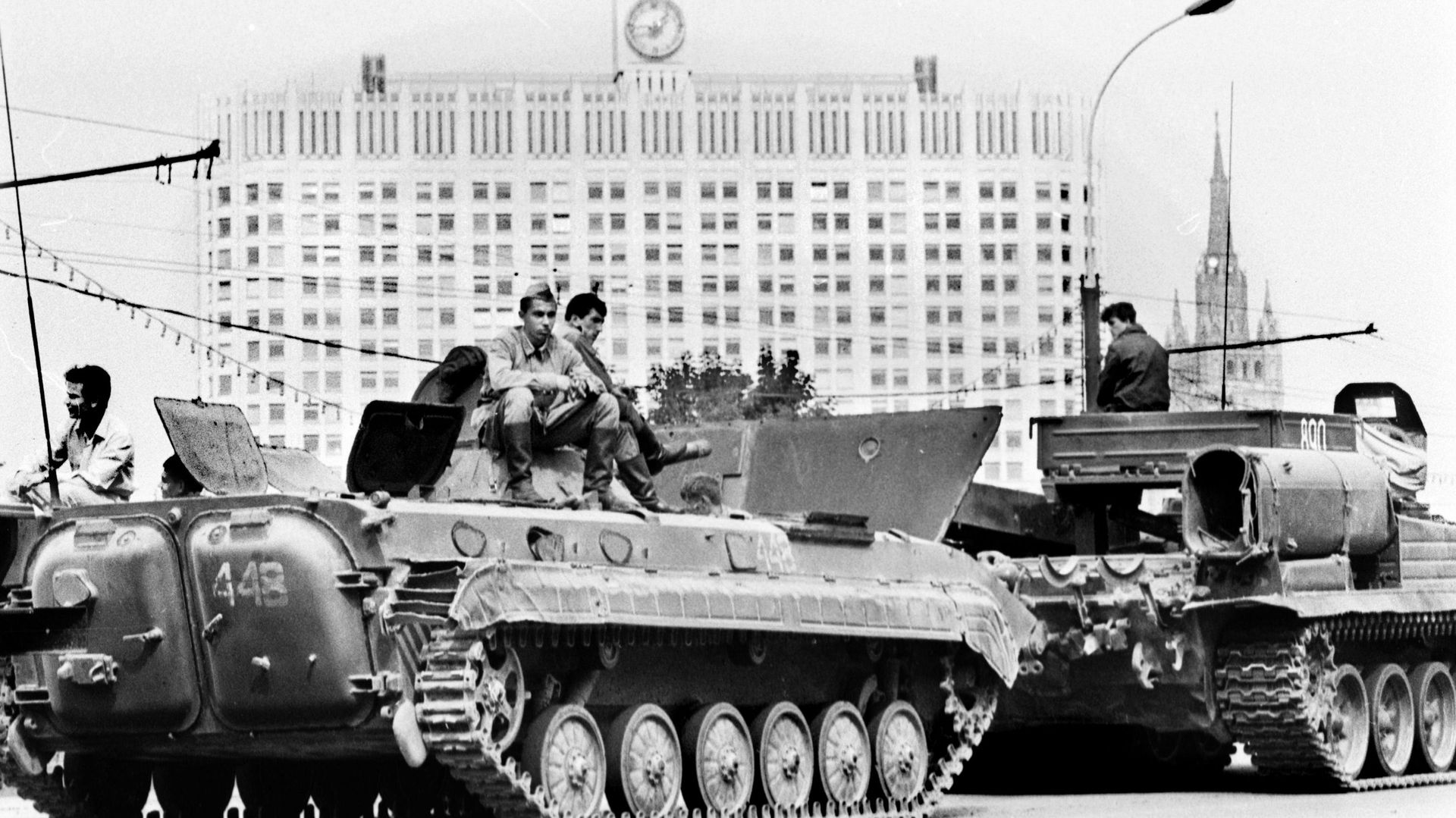 L'armée soviétique dans les rues de Moscou le 19 août 1991