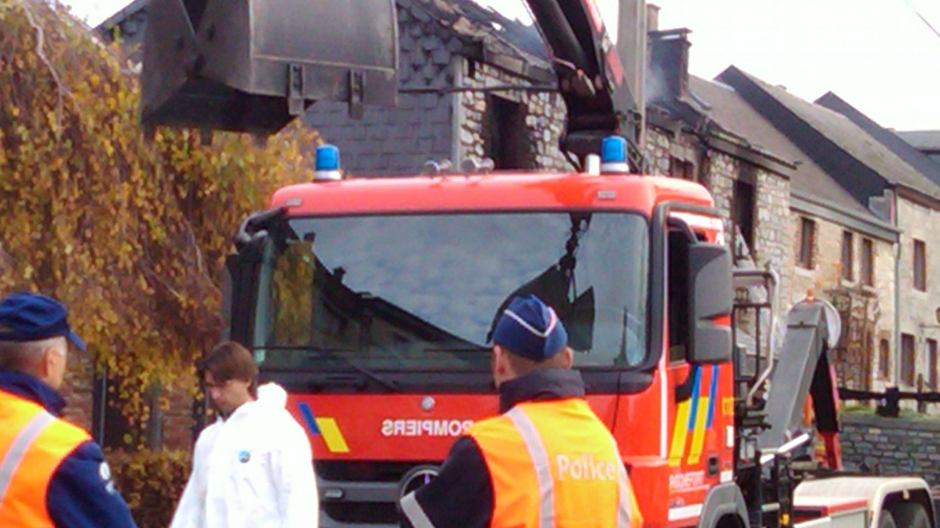 Incendie à Han-sur-Lesse: la piste d'un incendie criminel semble écartée