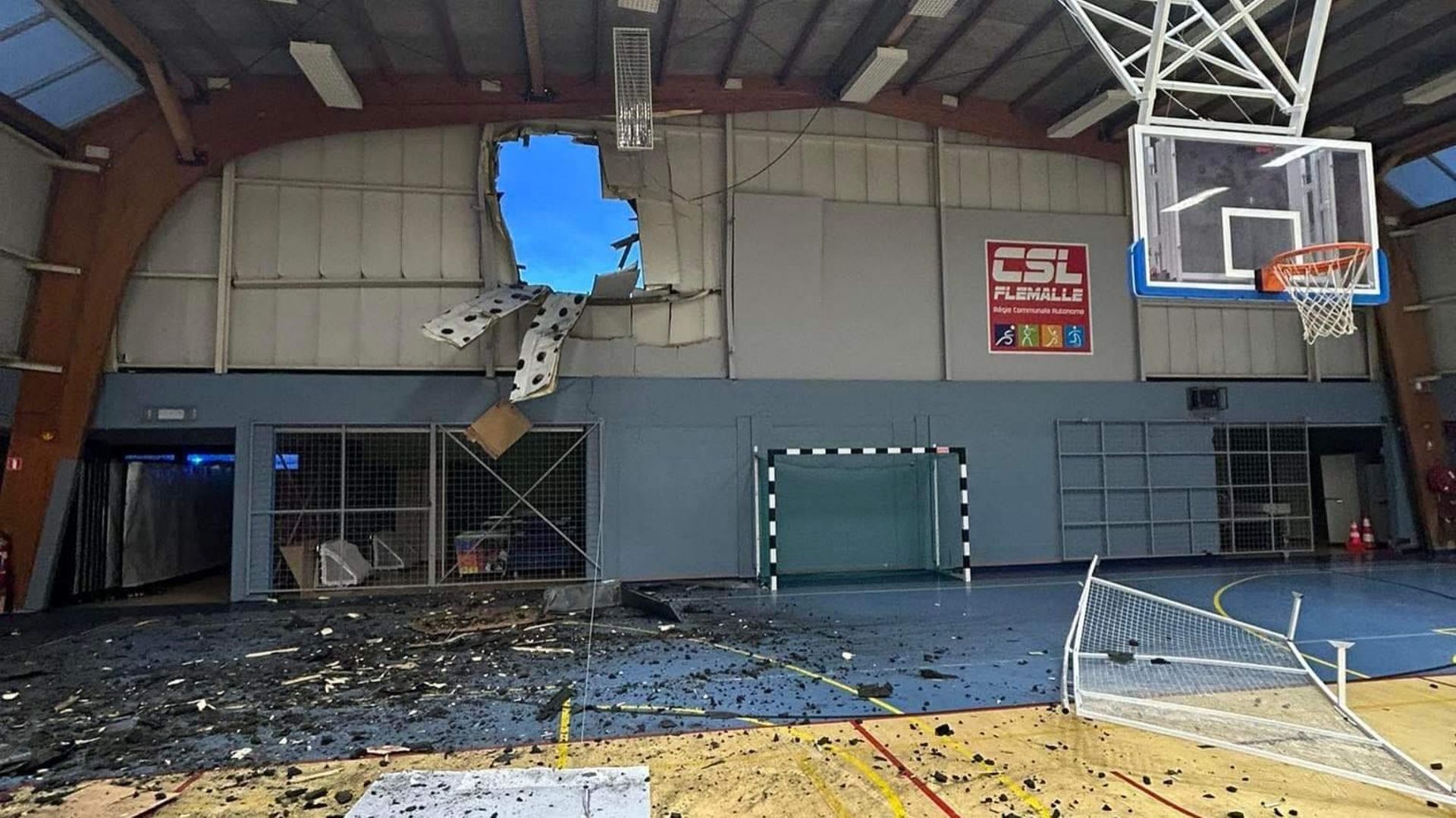 Dégâts dans la salle omnisports de Flémalle