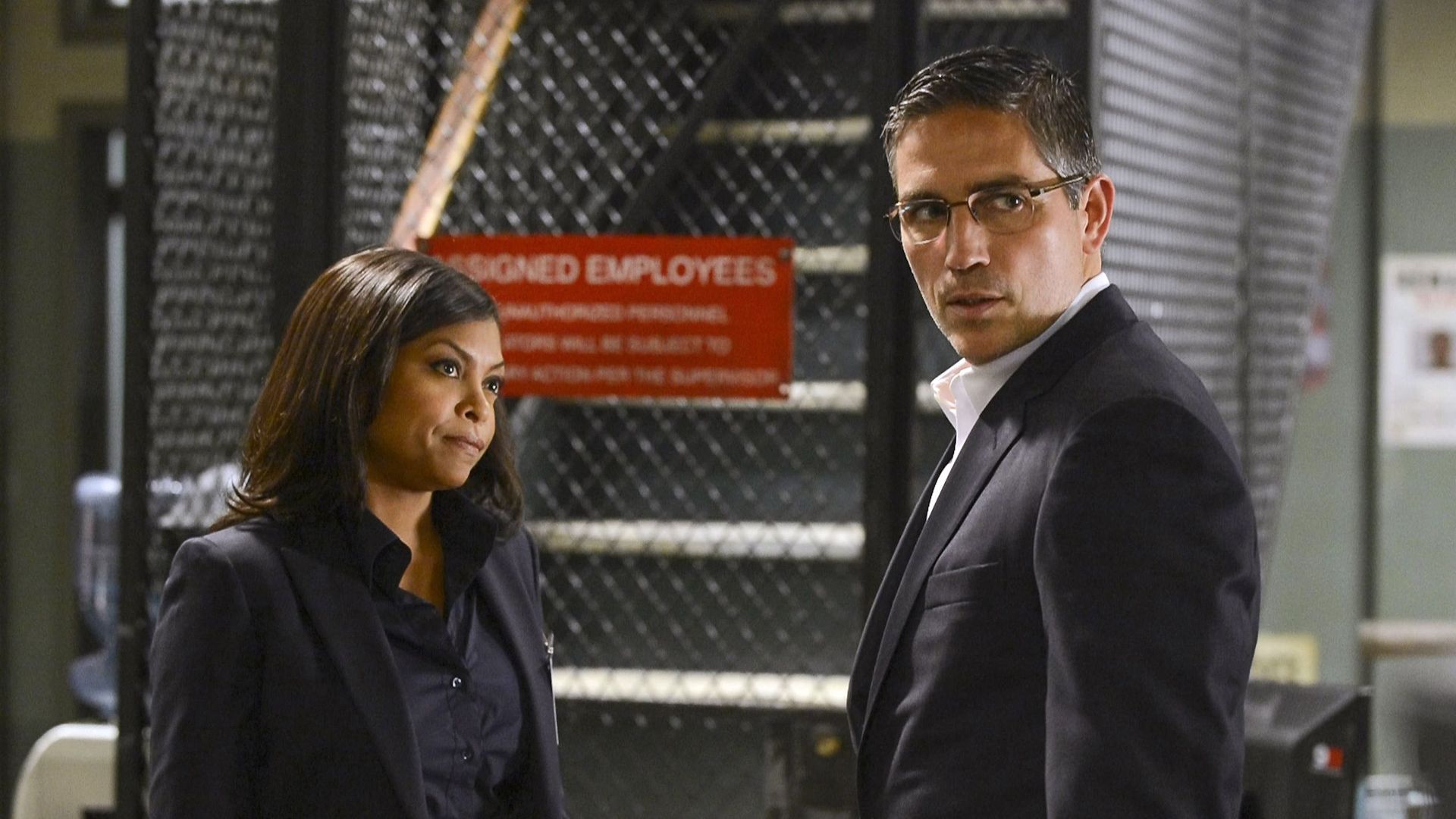 Подозреваемый 2015. Подозреваемый 2015. Эми экер в поле зрения. Подозреваемый 2015. В поле зрения (2011-2016).