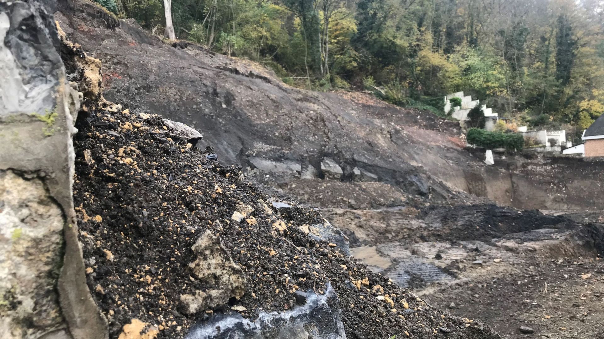 Glissement de terrain à Namur: la cause de l'incident reste inconnue pour le moment