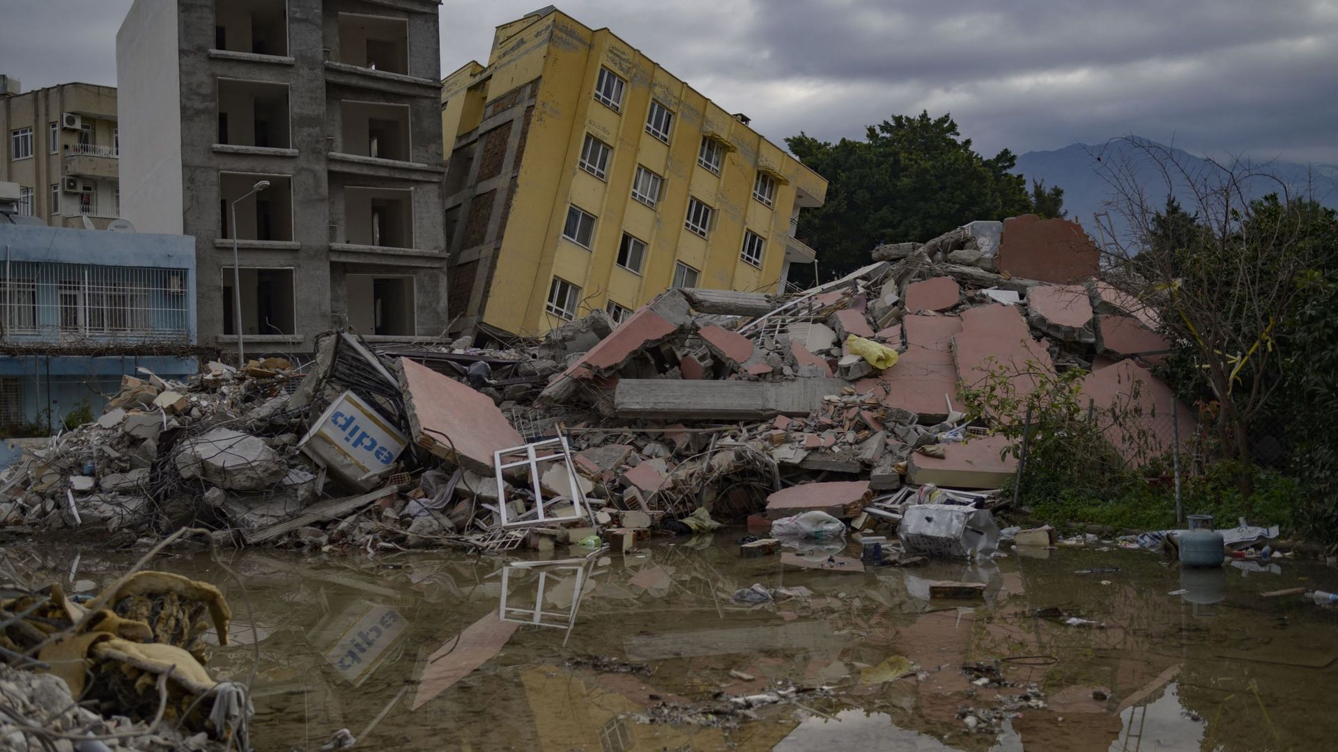 Les dégâts d’un séisme à Iskenderun