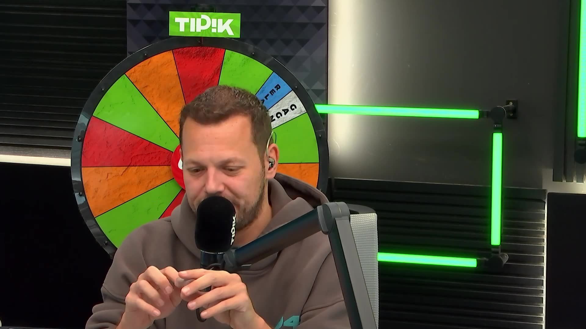 Audrey a testé le rouge à lèvres maison… Sur Gaetan évidemment !