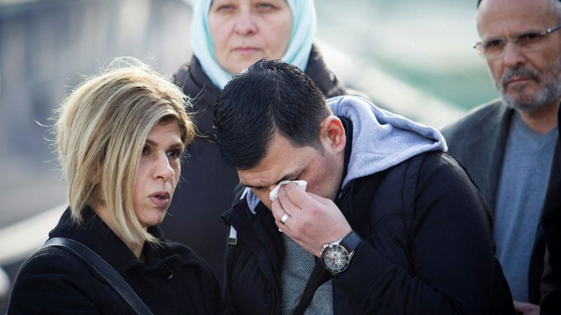 Abdullah Kurdi, le père du petit Aylan, le garçon syrien retrouvé noyé sur une plage de Turquie en 2015, assiste au baptème d'un navire humanitaire allemand rebaptisé du nom de son fils le 10 février 2019 à Palma de Majorque  

et sa tante Tima Kurdi ont 